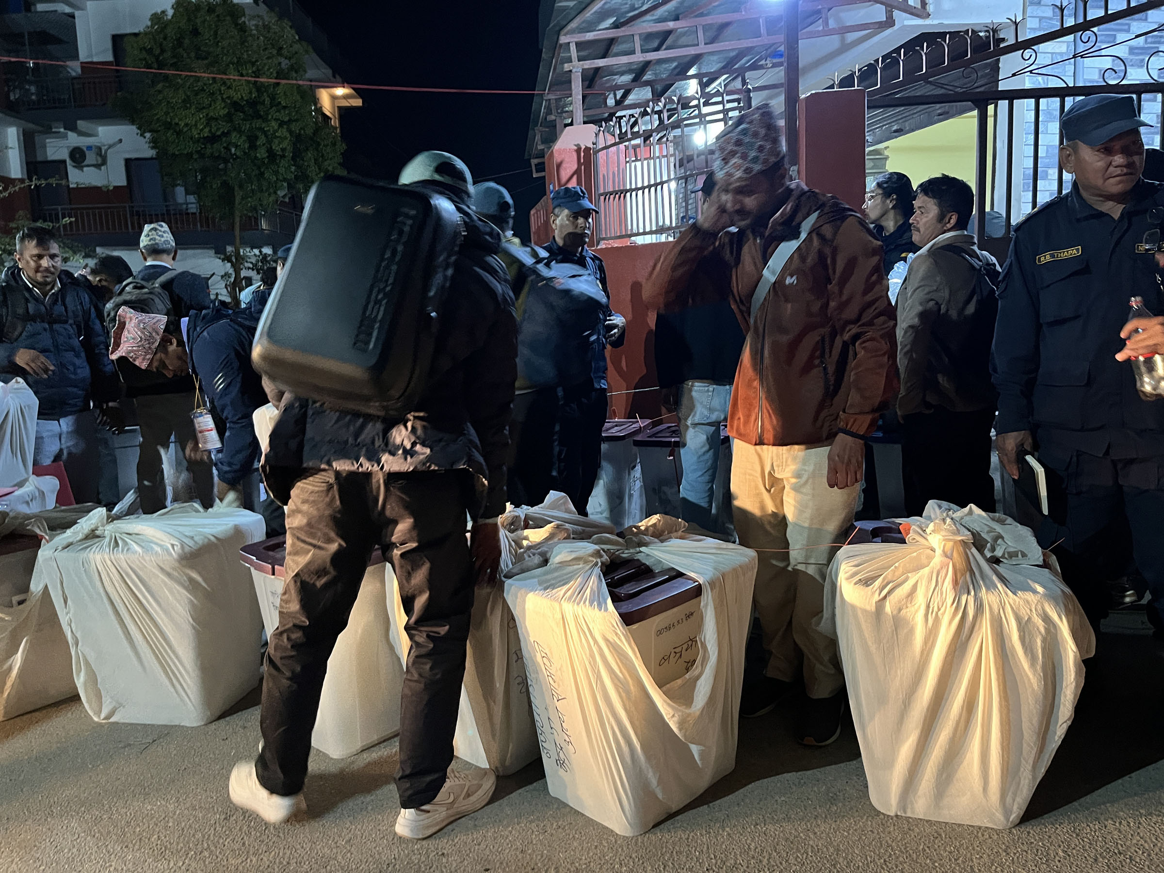 देशभर कहाँ कति मत खस्यो ? यस्तो छ जिल्लागत विवरण