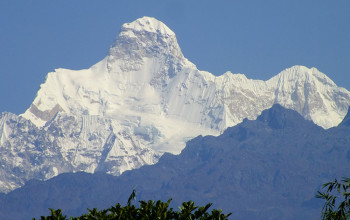 कुम्भकर्ण हिमाल आरोहण गर्दै दुई अमेरिकीसहित पाँच विदेशी नागरिक