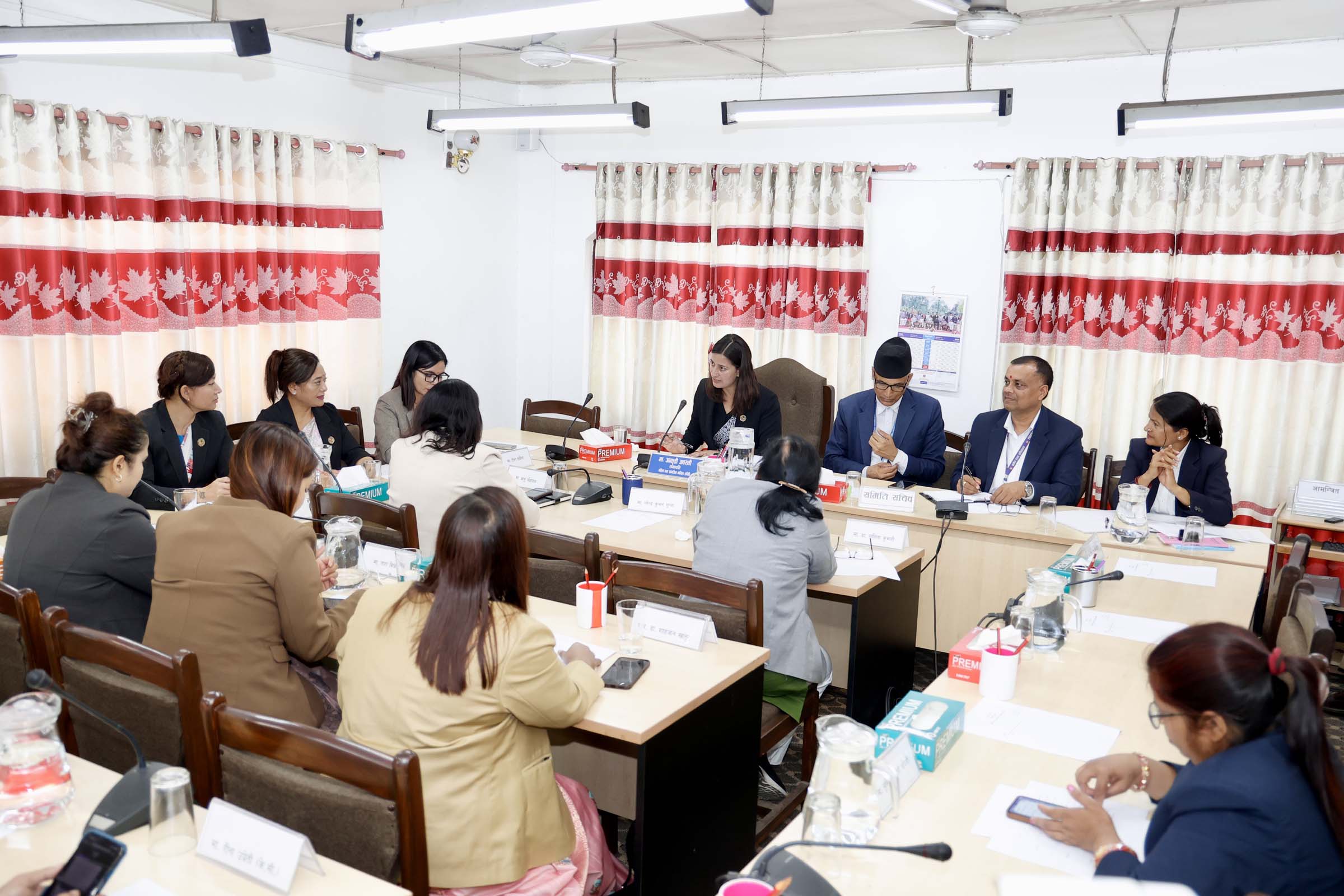 महिला समितिले बाल सुधारगृह र वृद्धाश्रमको अनुगमन गर्दै