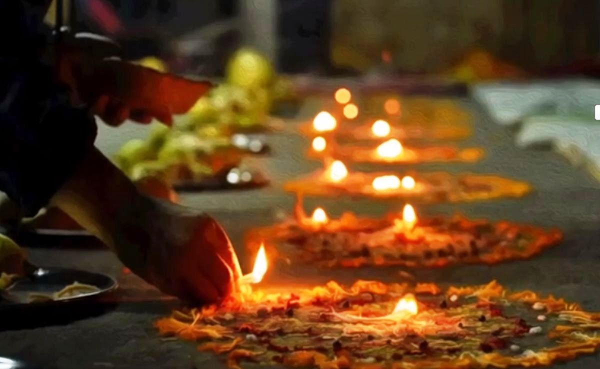 तिहारको पूजा आराधना गरिँदै, म्हः (आत्म) पूजा