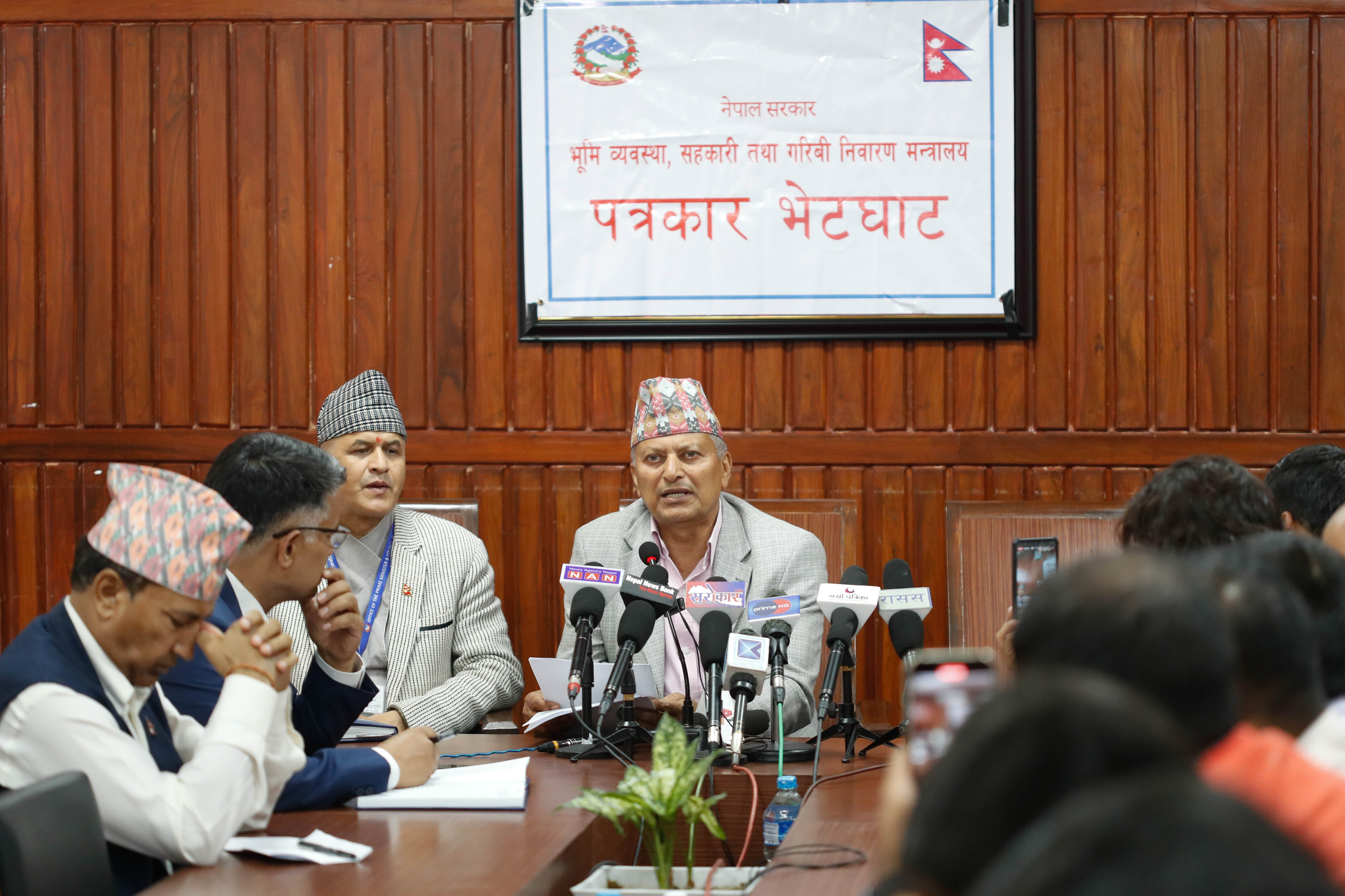 घुसकाण्डबारे बलराम अधिकारीको दाबी– अडियोमा सुनिने आवाज मेरो होइन
