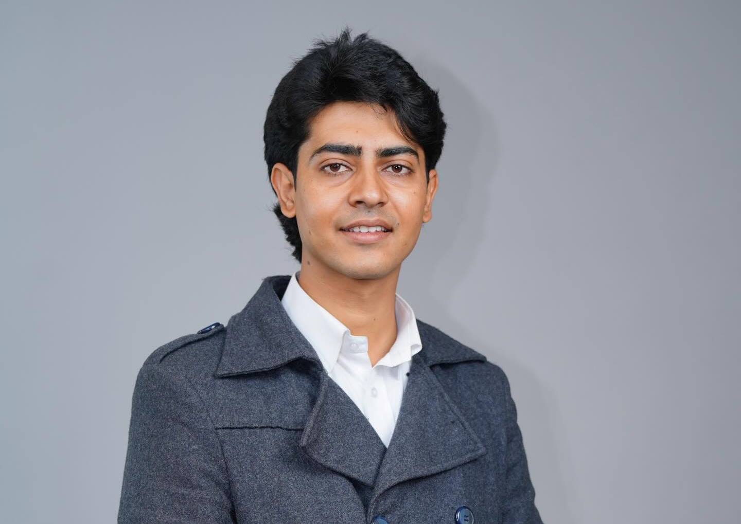 असिम शाहलाई लक्षित गर्दै मिराजले भने– डाइरेक्टर साब, निमन्त्रणा नदिनुभएकोमा धन्यवाद !