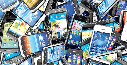 नेपालमा १ महिनामै घटे ९ लाख मोबाइल प्रयोगकर्ता