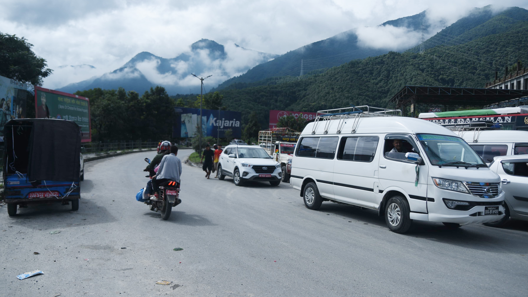 काठमाडाैंबाट बाहिरिने सवारीसाधन साँझ ५ बजेभित्रै नागढुंगा कट्नुपर्ने