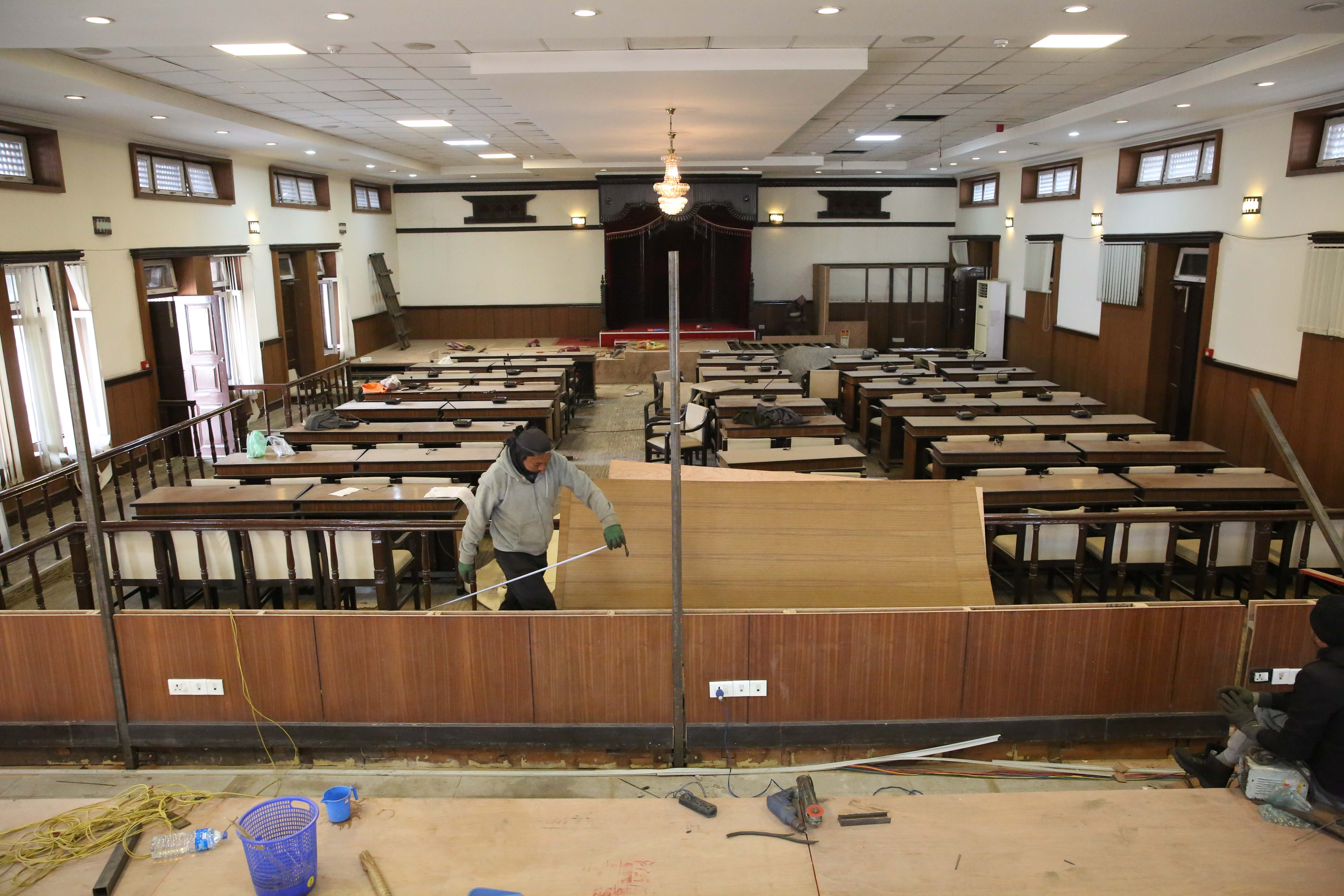 राष्ट्रियसभा बैठकका लागि कृषि समितिको हल मर्मत गरिँदै (तस्वीरहरू)