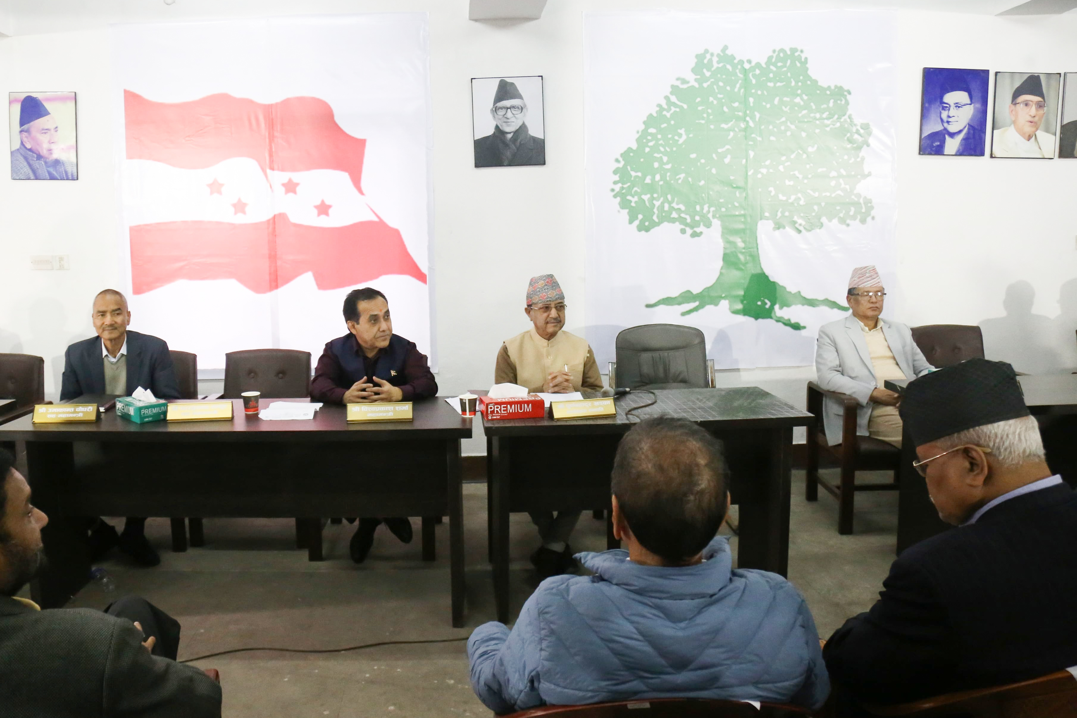 कांग्रेस बैठकमा बहस : न्यायाधीश‚ सचिव मात्र होइन, हवल्दारसम्म भागवण्डा हुन्थ्यो