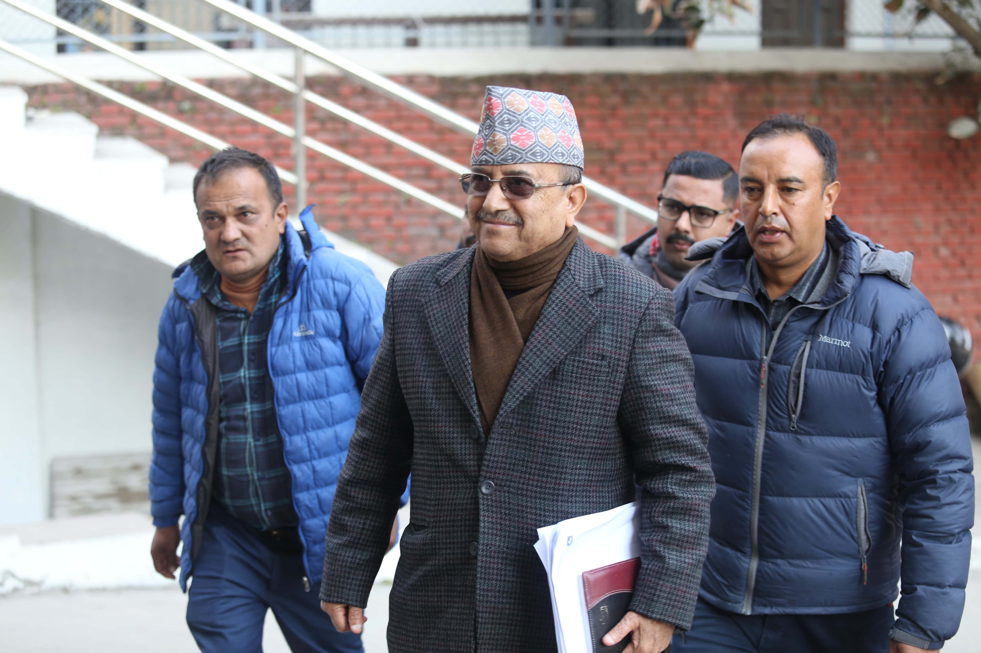 अन्ततः पूर्णबहादुरबाट छुट्यो कांग्रेस विभाजनको रेल