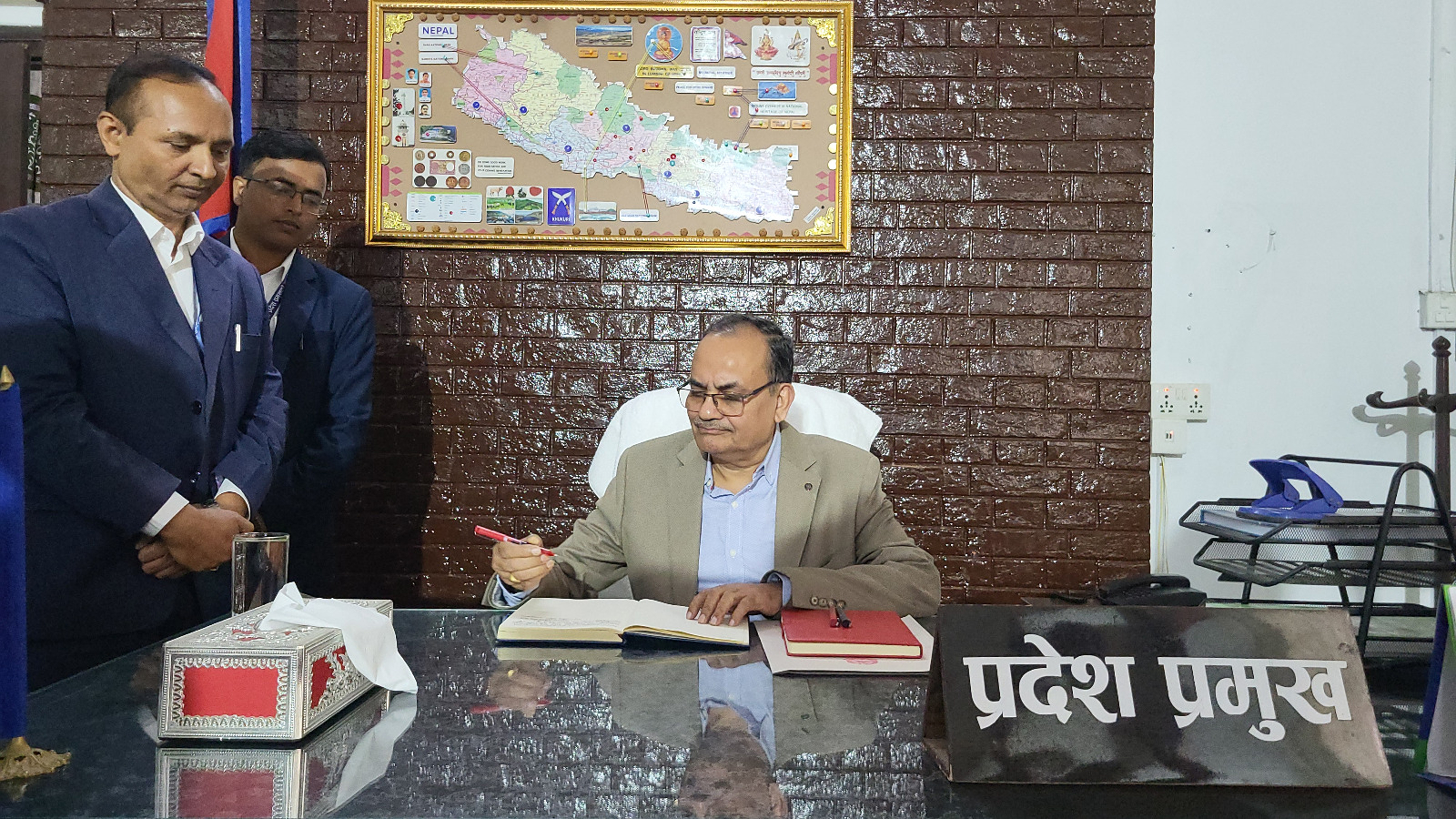 एकअर्काको अस्तित्व र मर्यादालाई सम्मान गर्न मधेश प्रदेश प्रमुख डा. लाभको आग्रह