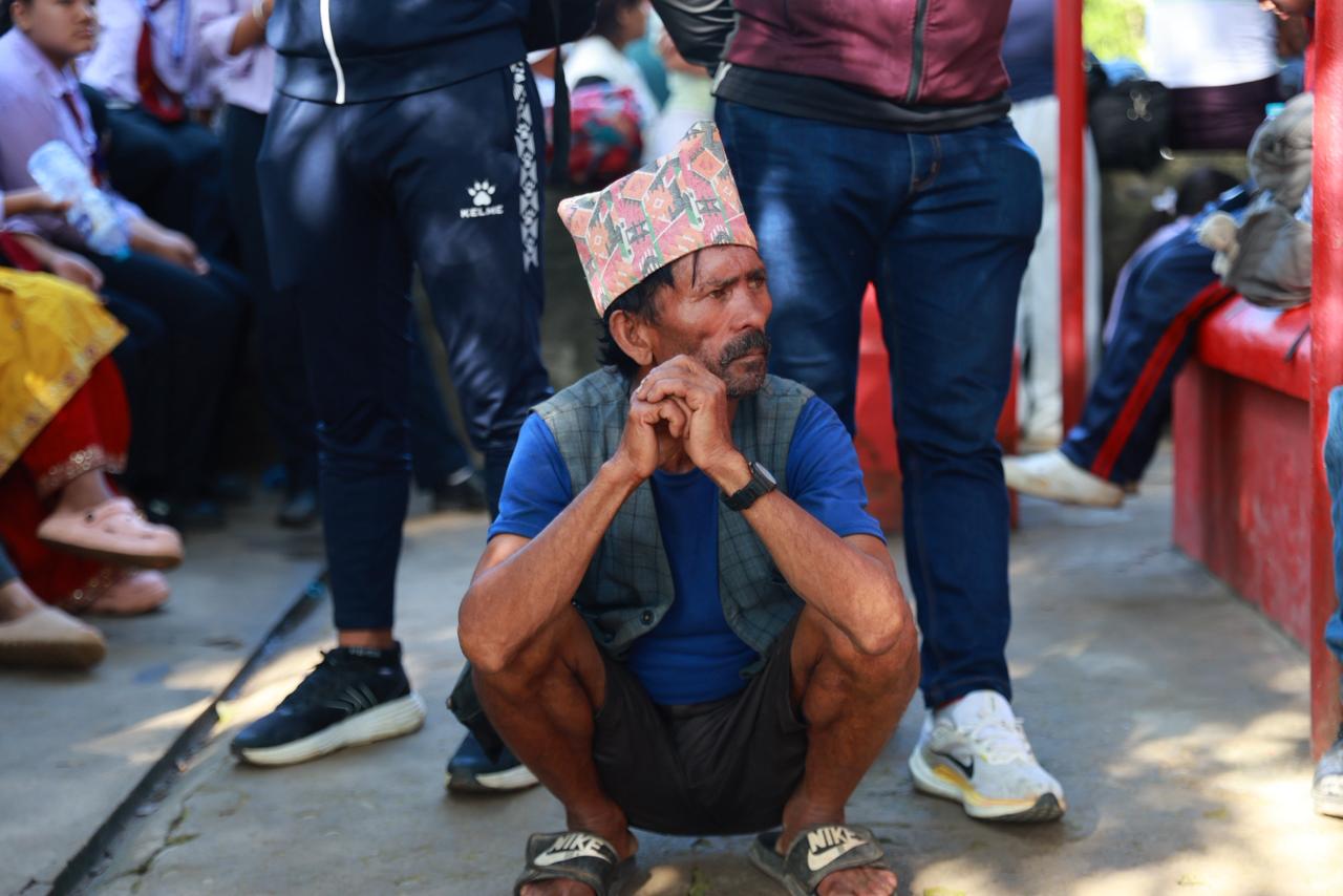 बाढीपछि नुवाकोटको विदुर बट्टार क्षेत्रमा खानेपानी अभाव, होटेलहरू पनि बन्द हुन थाले