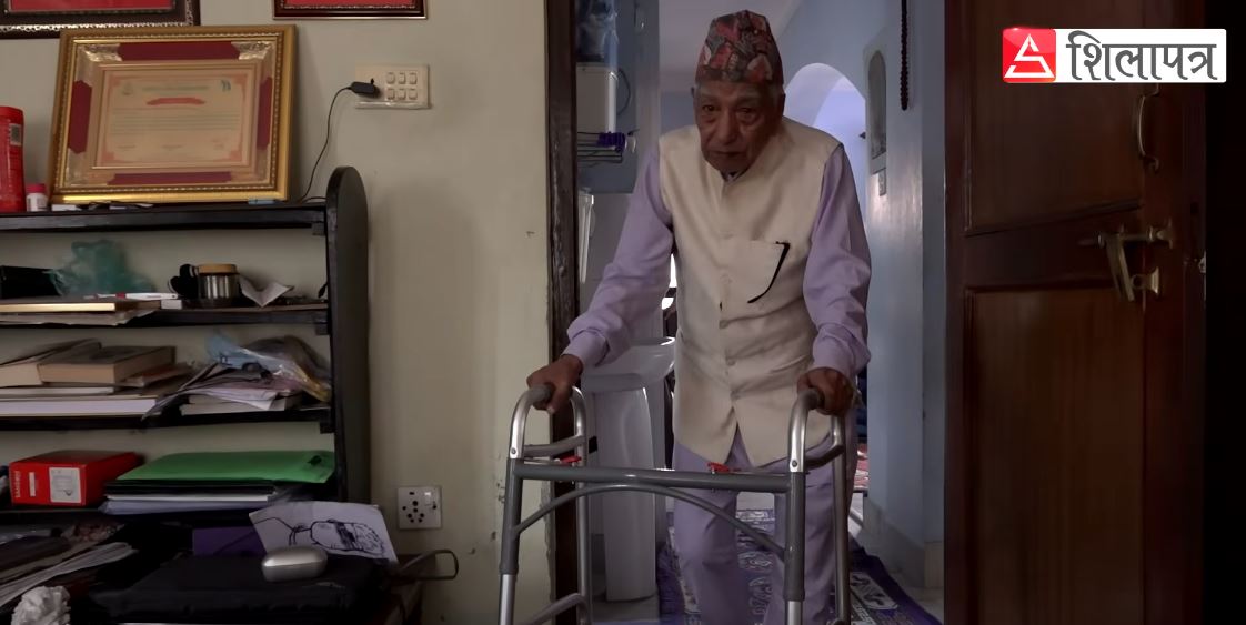 पुरानो दसैँको सम्झना गर्दै १०२ वर्षीय बा (भिडियोसहित)