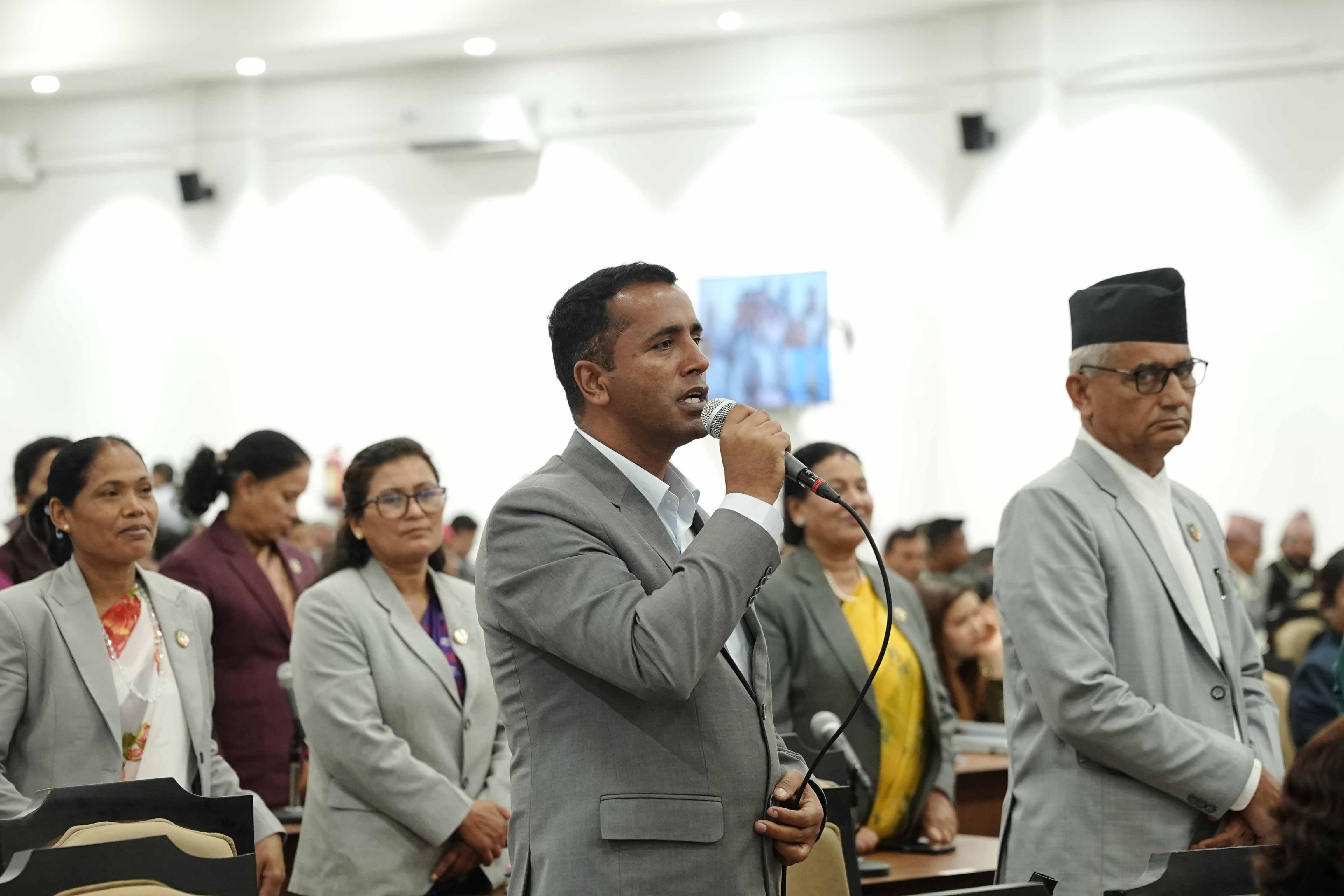 संसदमा विपक्षी : ‘नो इफ नो बट’, प्रधानमन्त्रीले जवाफ चाहियो