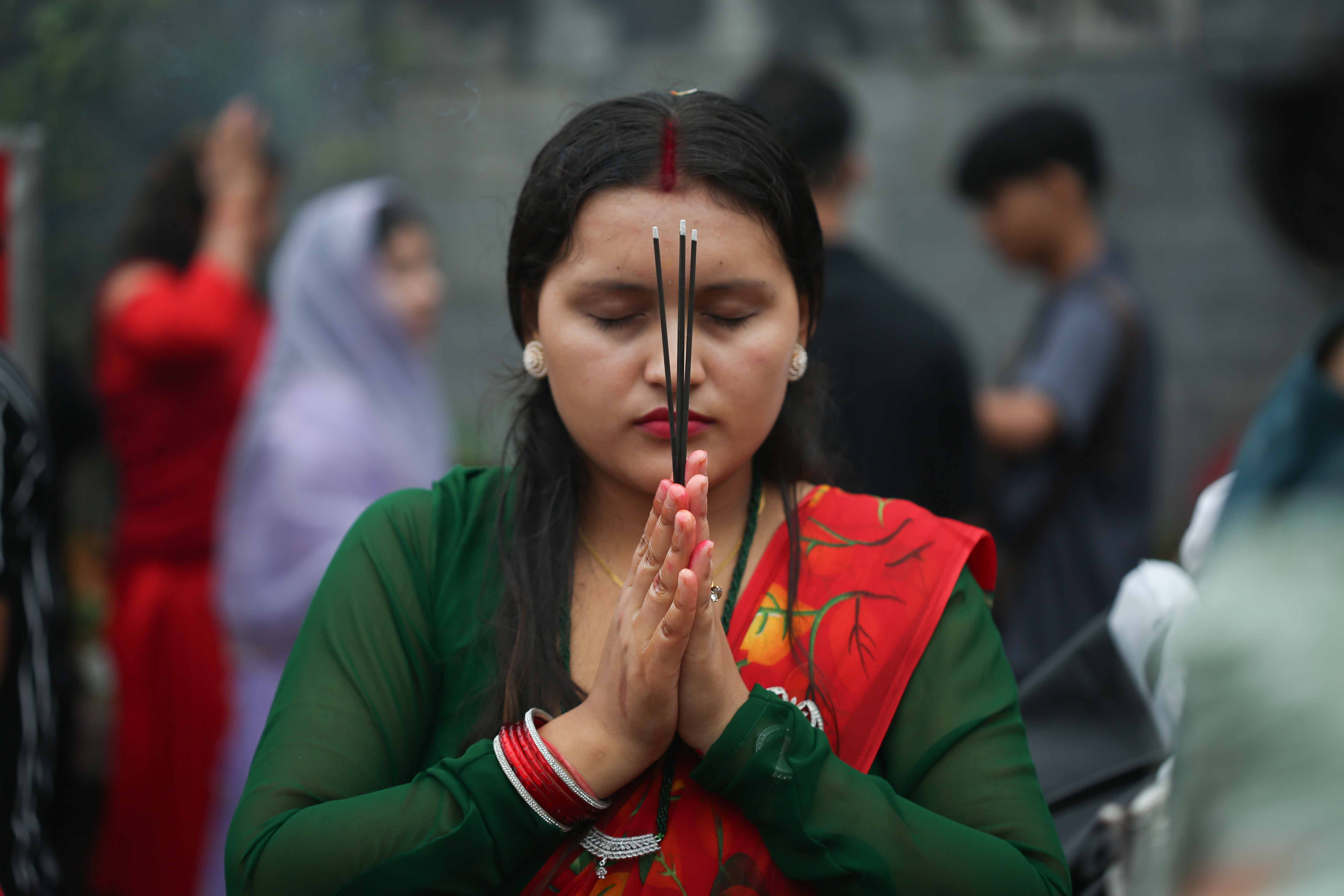 साउनको अन्तिम सोमबार यस्तो देखियो पशुपतिनाथ मन्दिर (तस्वीरहरू)