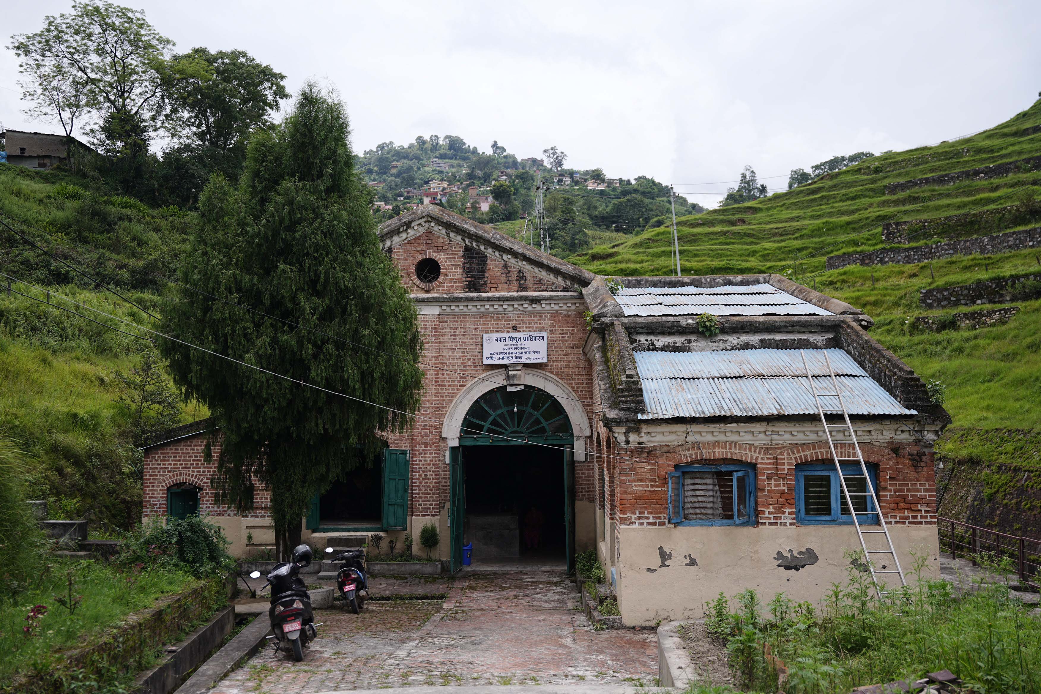 संरक्षणको पर्खाइमा नेपालको पहिलो जलविद्युत् आयोजना (तस्वीरहरू)