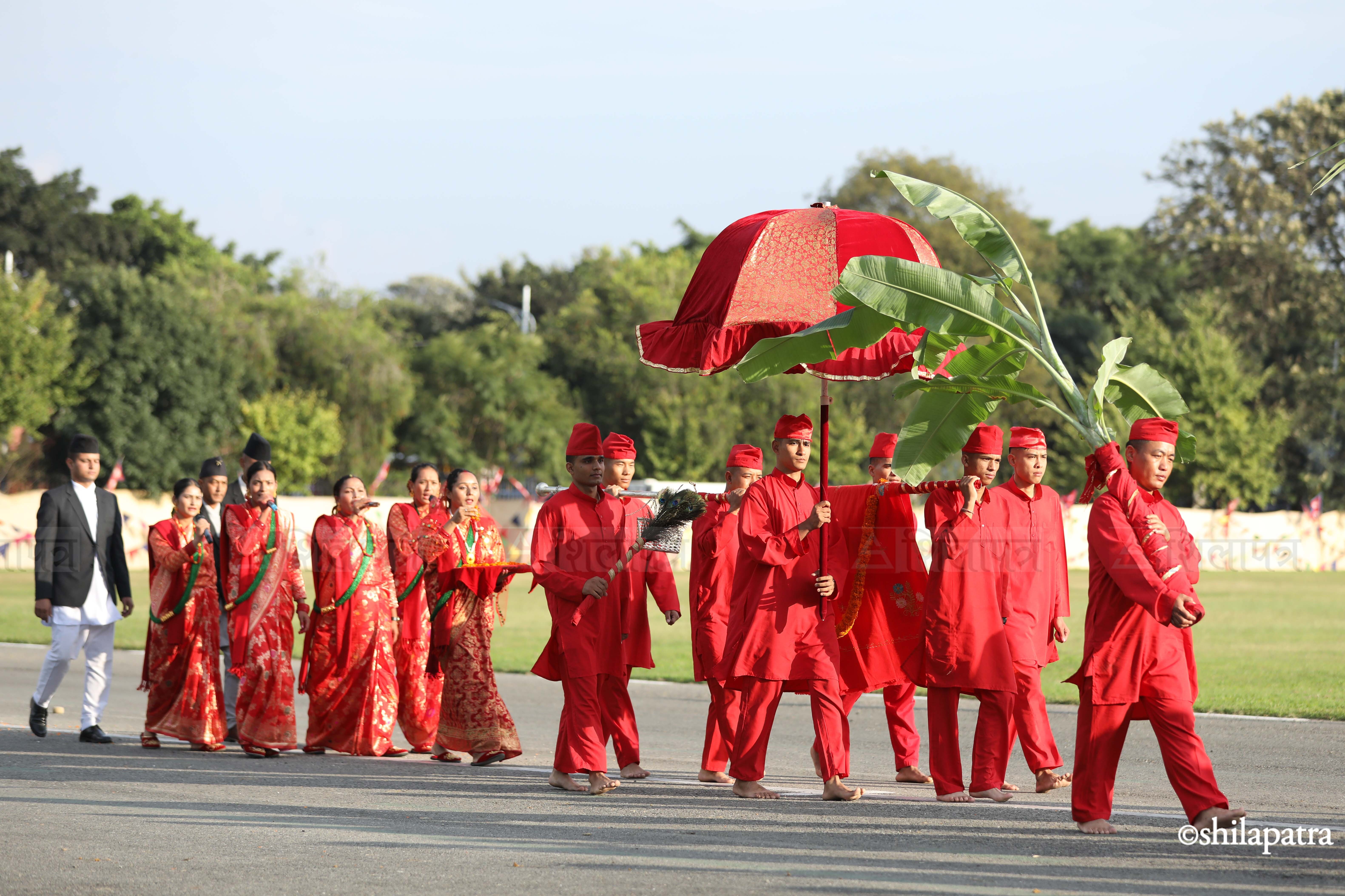 टुँडिखेलमा नेपाली सेनाको फूलपाती बढाइँ (तस्वीरहरू)
