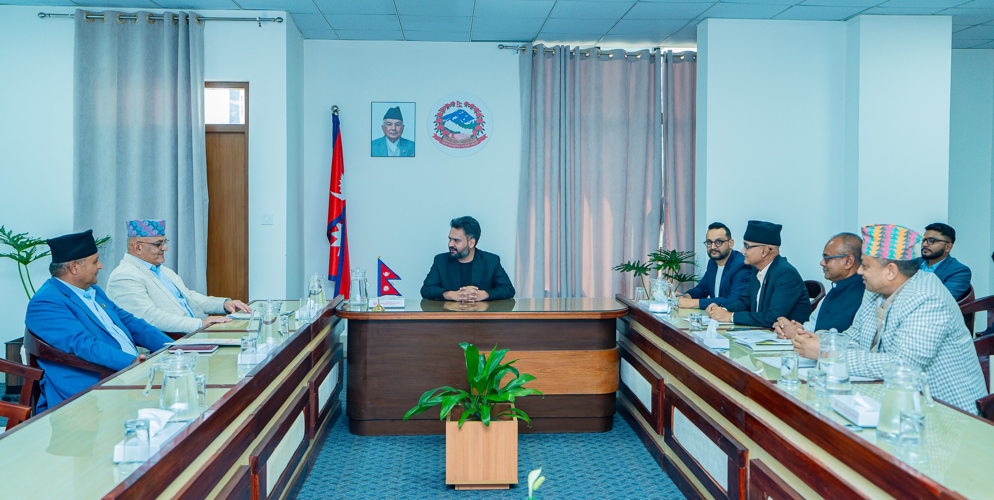 प्रधानमन्त्री र मुख्यमन्त्रीहरूबीच सिंहदरबारमा तीन घण्टा संवाद, के–के भयाे कुराकानी ?