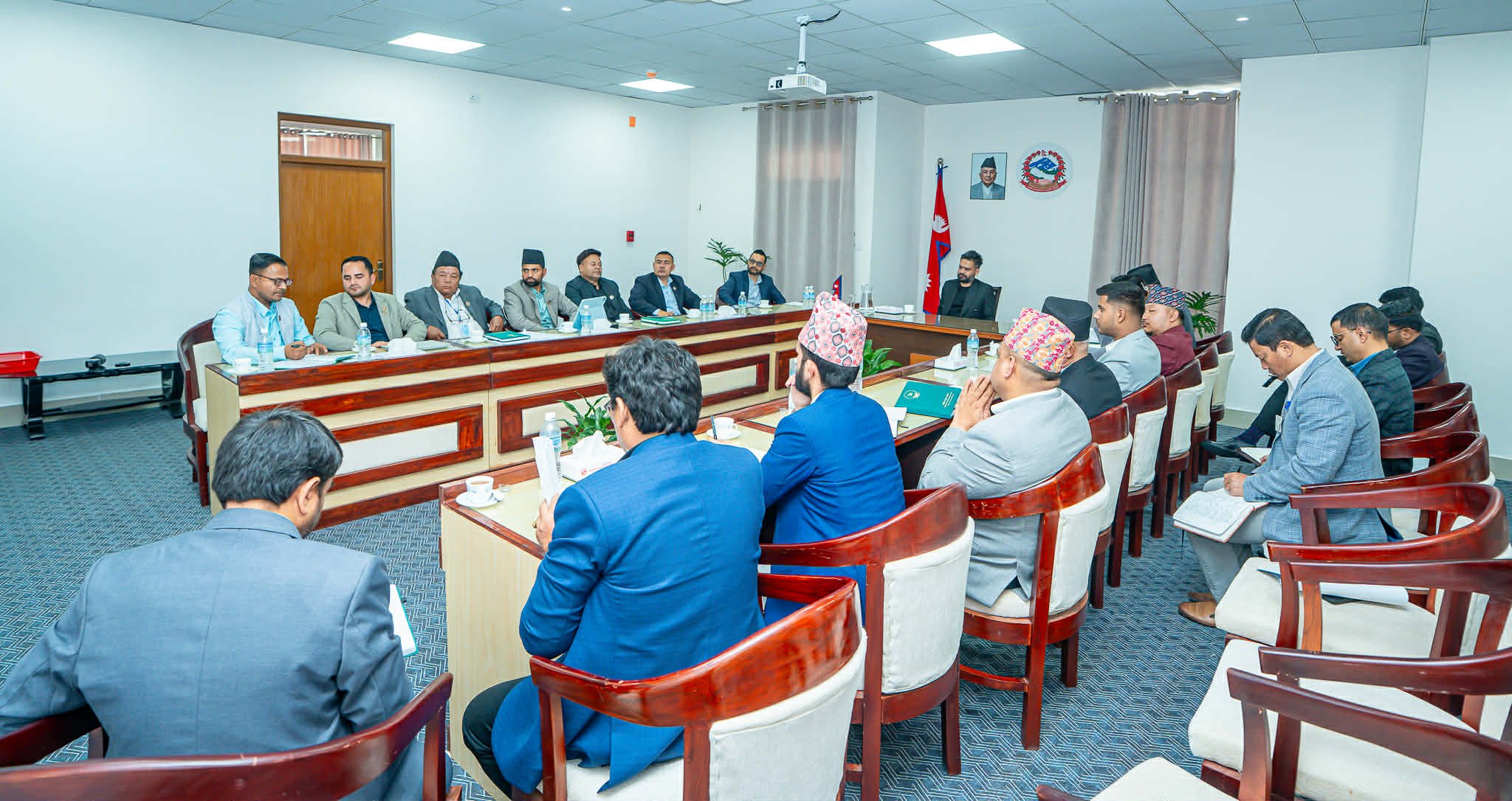 गण्डकी प्रदेशका सांसदसँग प्रधानमन्त्री शाहकाे छलफल