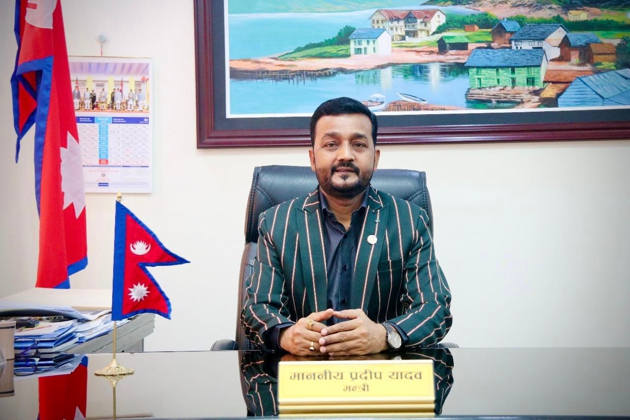 खानेपानीमन्त्री यादवको एक वर्षः कामभन्दा हल्ला बढी, अनुगमनमै बित्दै छ समय