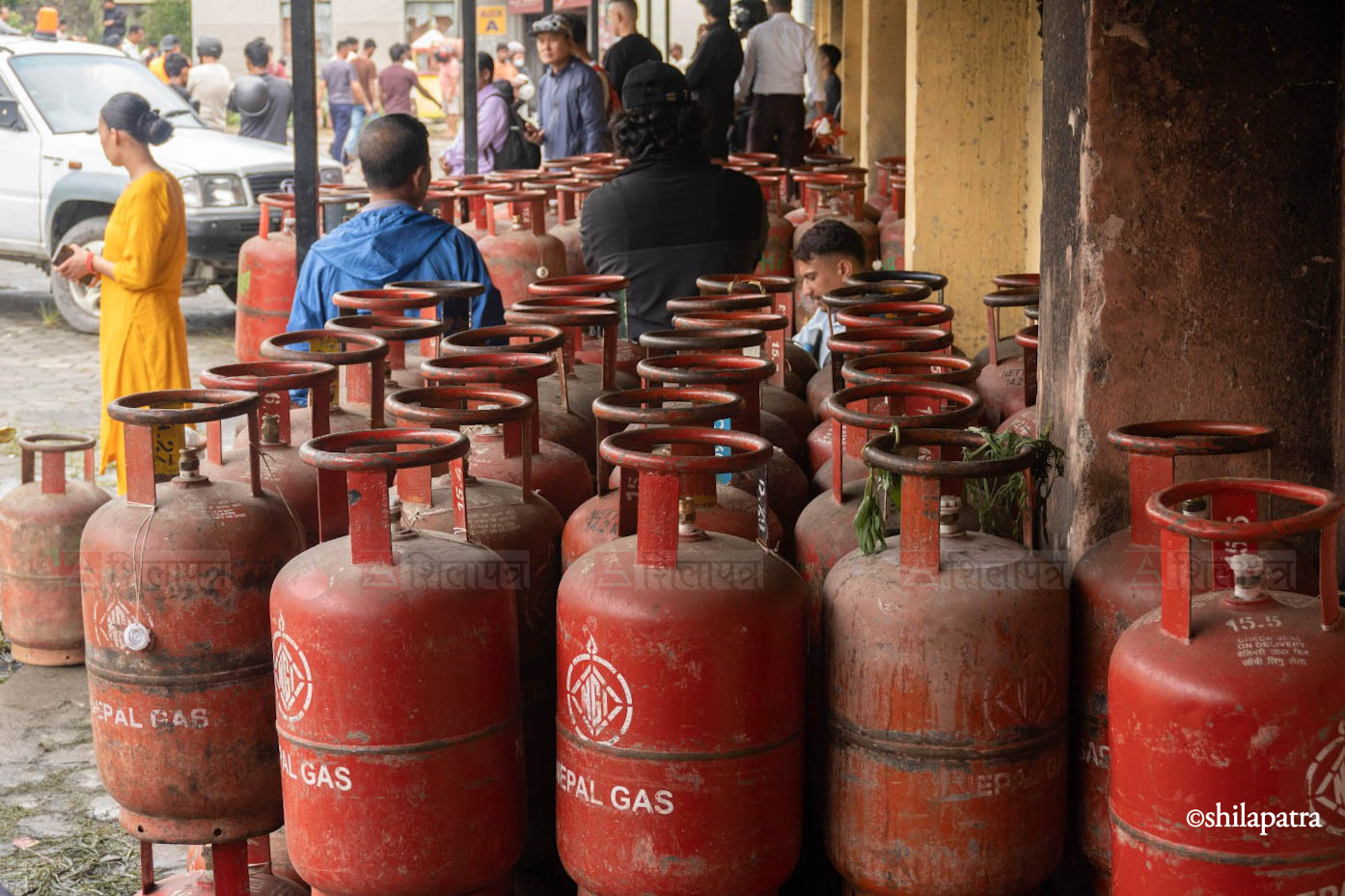 एलपी ग्यास उद्योग संघको अपिल : एक महिना पुग्ने ग्यास भए लाइन नबस्नुस्