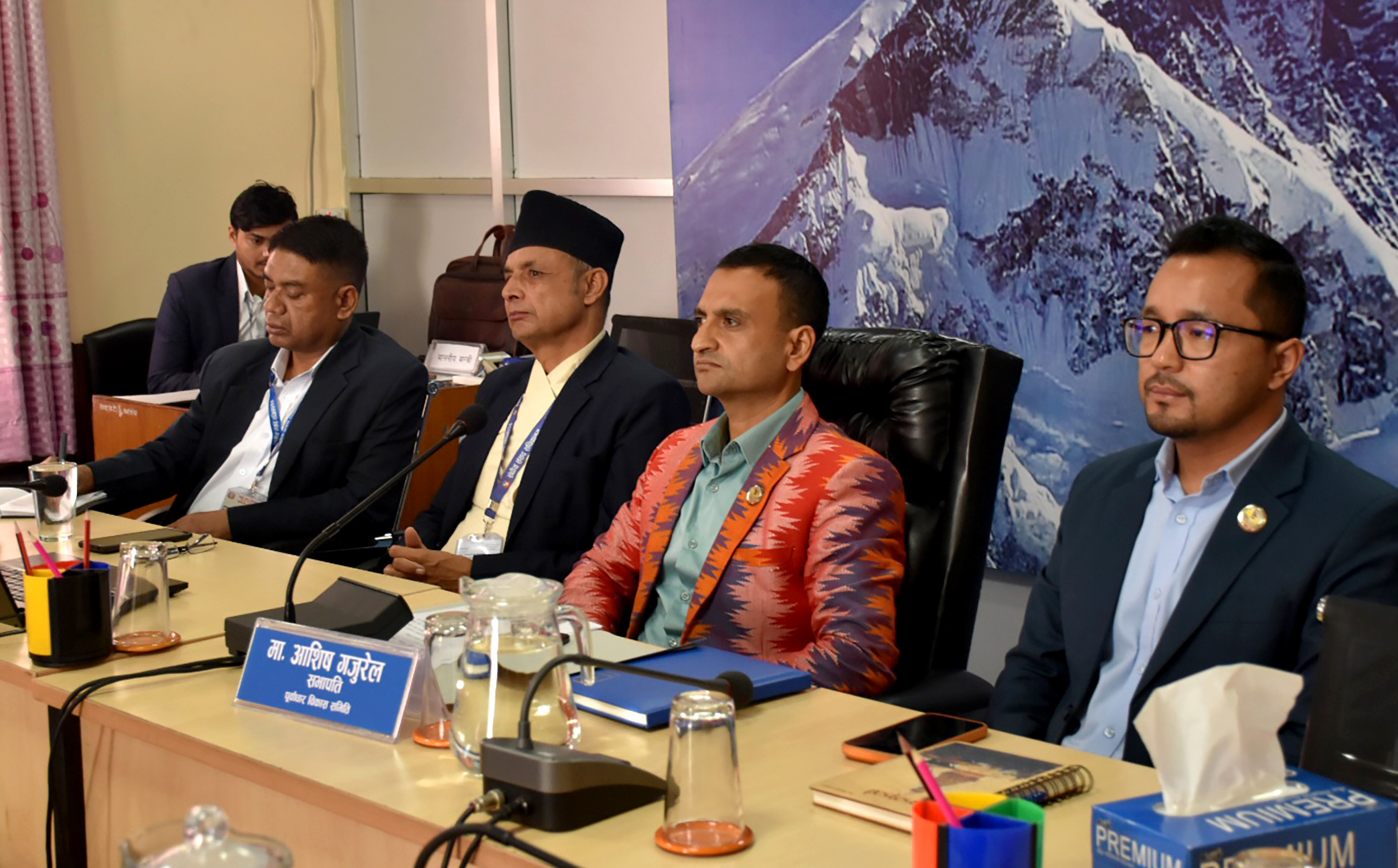 संसदीय समितिको निर्देशनः चाडबाडमा यात्रु आवागमनलाई सहज र सुरक्षित तुल्याउनुस्