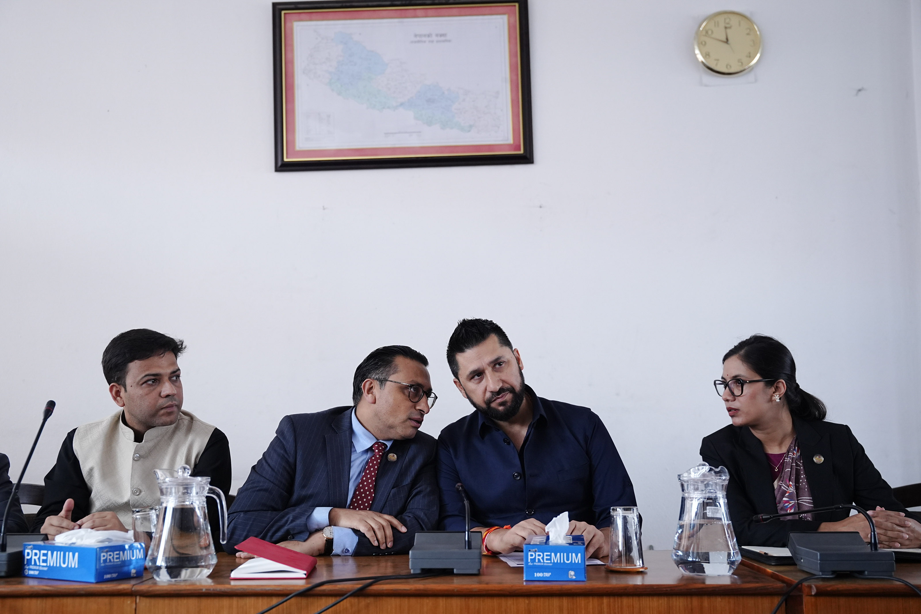 संसदमा प्रस्तुत हुँदा शैलीगत सन्तुलन मिलाउन रवि लामिछानेको निर्देशन