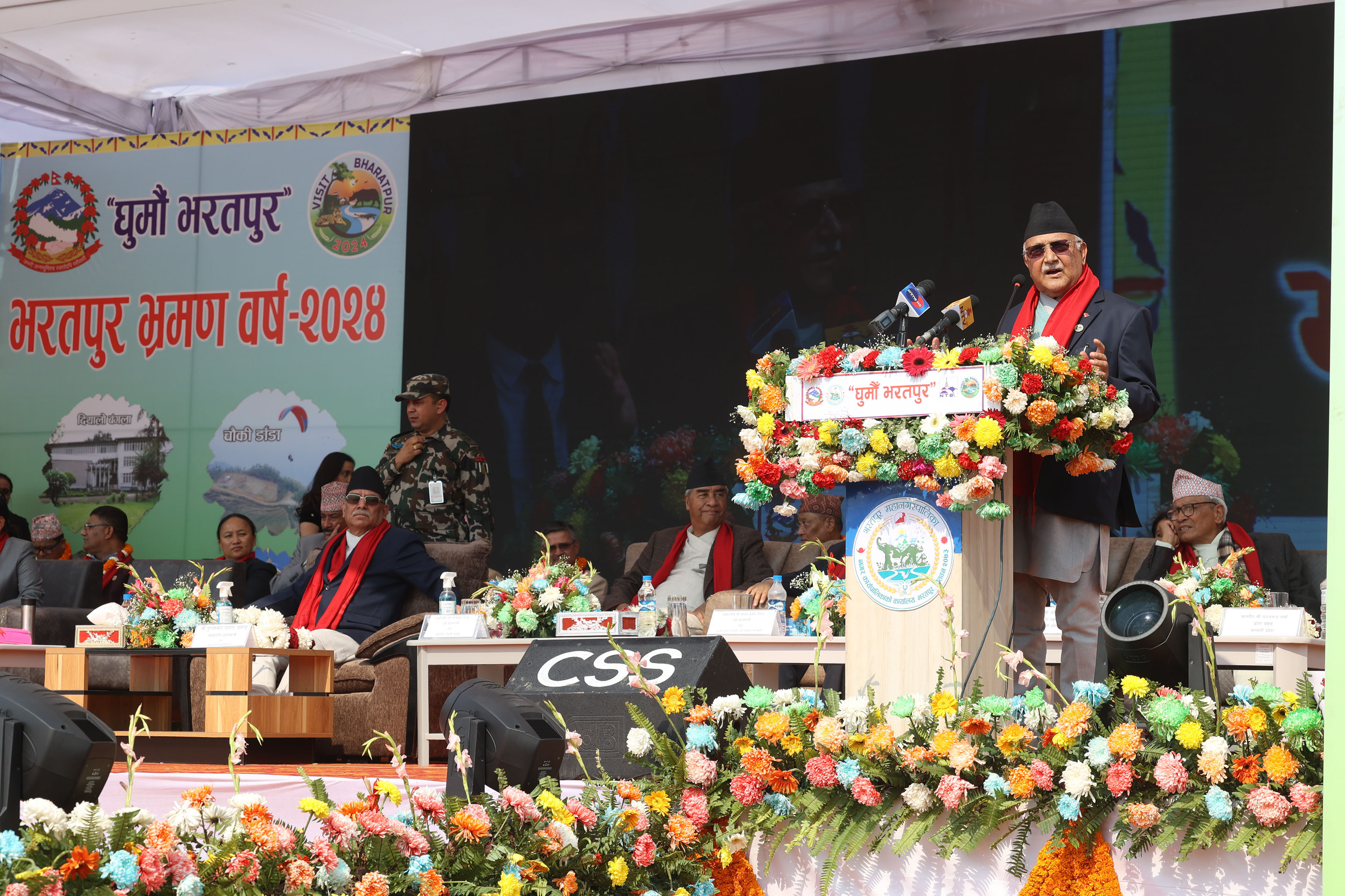 रेनु दाहालले नारायणी किनारामा शक्ति प्रदर्शन गर्दा प्रचण्डलाई फकाउने देउवा–ओली प्रयास