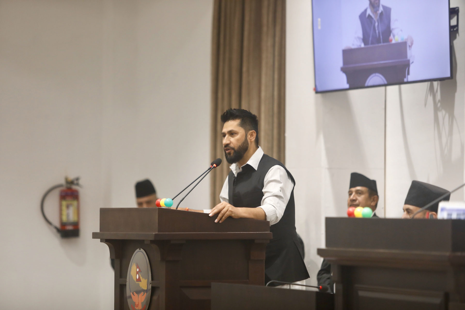 सभामुखलाई बधाई दिँदै रविले भने–  संसदीय अभ्यासलाई थप सुदृढ बनाउन भूमिका खेल्नु हुनेछ