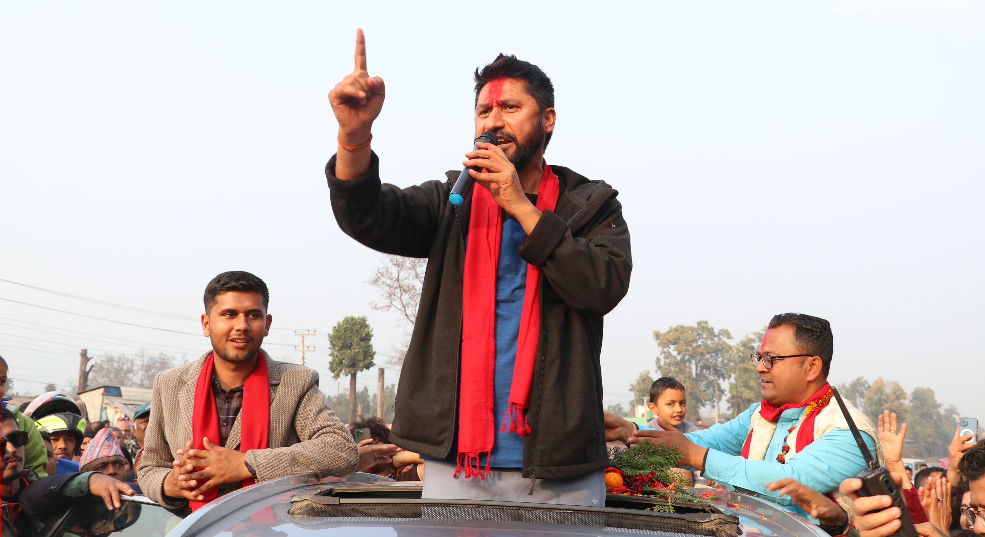 सभापति लामिछाने तारेख थाम्दै रास्वपाको चुनावी अभियान चलाउँदै