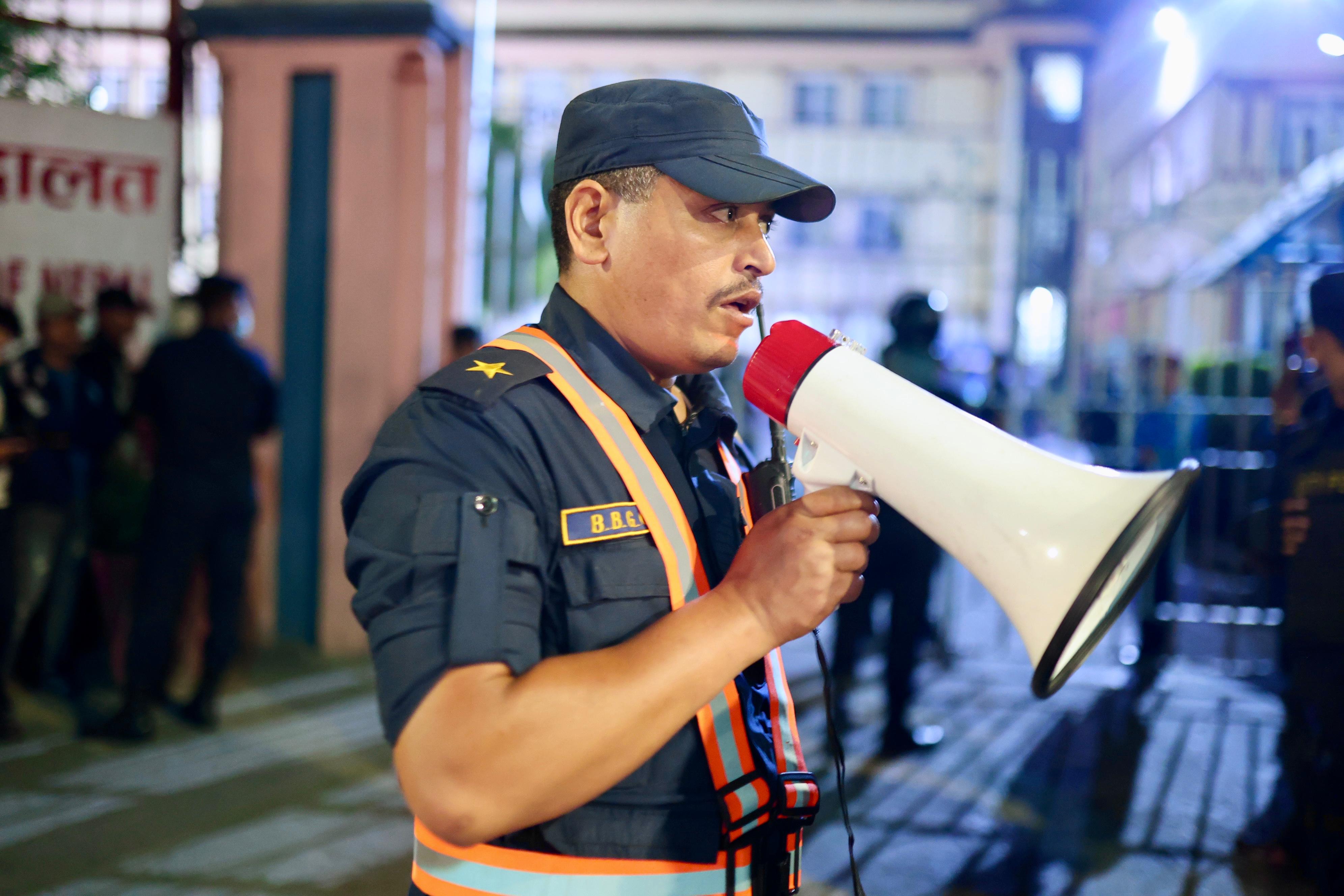 रवि समर्थकलाई सर्वोच्चको चेतावनी– न्यायाधीशको मानमर्दन हुने क्रियाकलाप नगर्नू