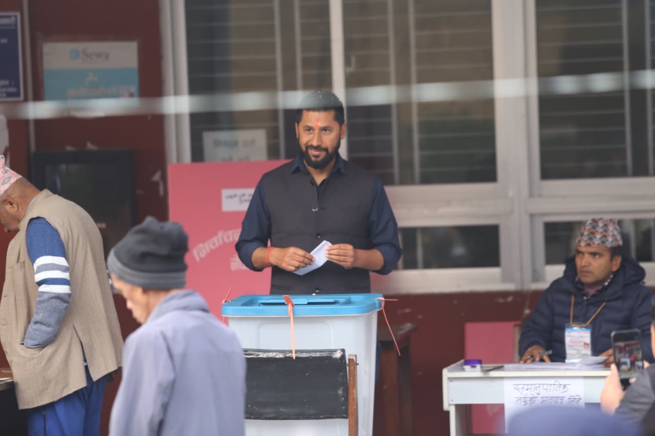 चितवन-२ मा रवि लामिछाने दोब्बर मतले अगाडि