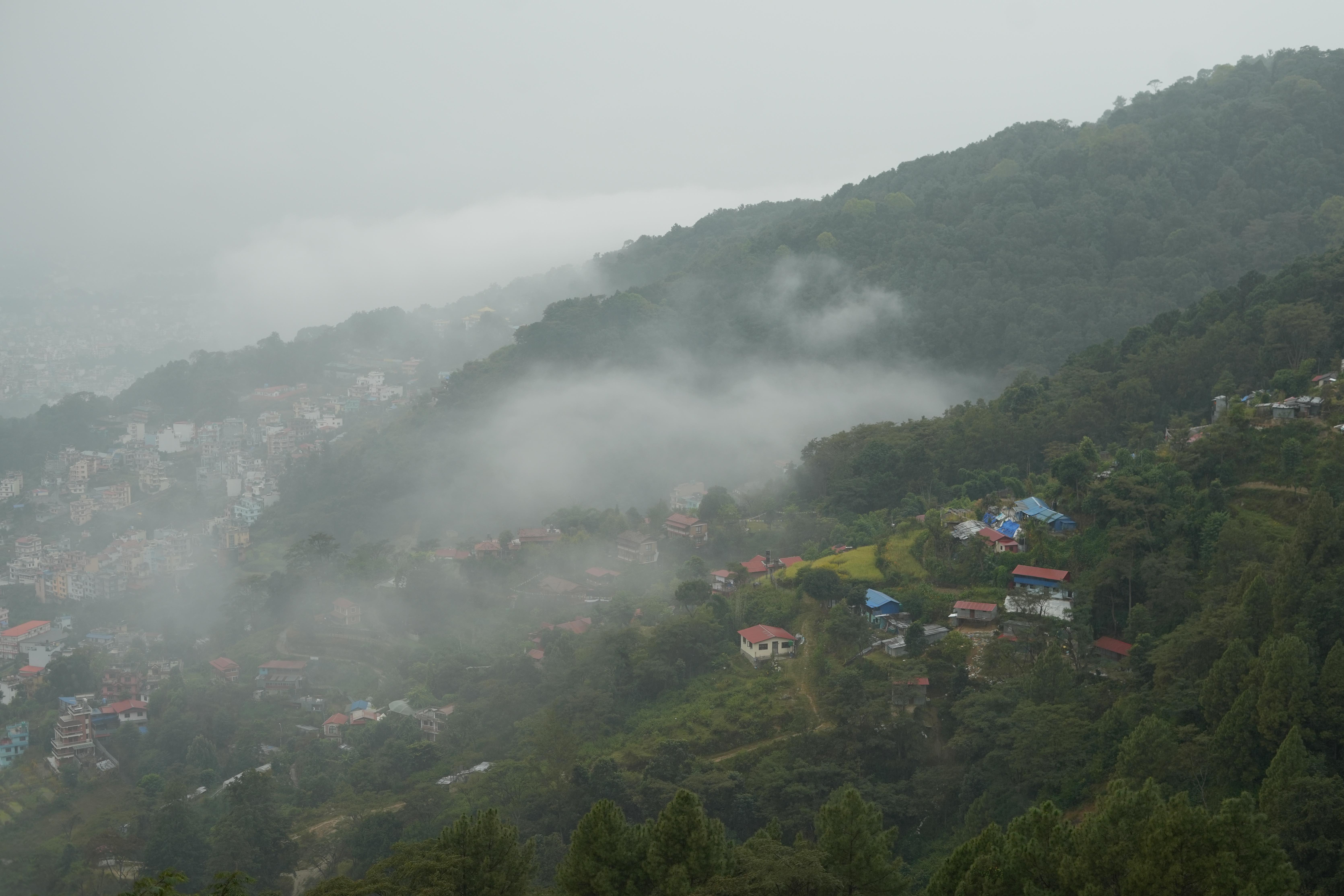 आज कोशी, बागमती र गण्डकी प्रदेशमा वर्षा र हिमपातको सम्भावना
