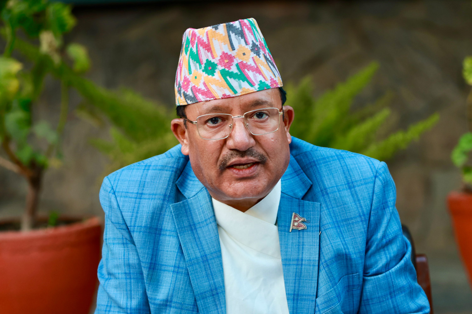 निष्पक्ष र शान्तिपूर्ण रूपमा चुनावमा सहभागी हुने वातावरण तयार गर्न  कार्यवाहक प्रमुख निर्वाचन आयुक्तकाे अपिल