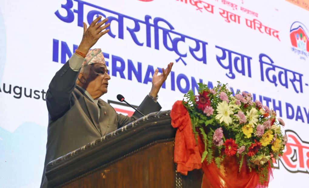 गणतन्त्रको जगमा उभिएर समृद्ध नेपाल बनाउने अभिभारा युवाहरूको काँधमा छ: राष्ट्रपति पौडेल
