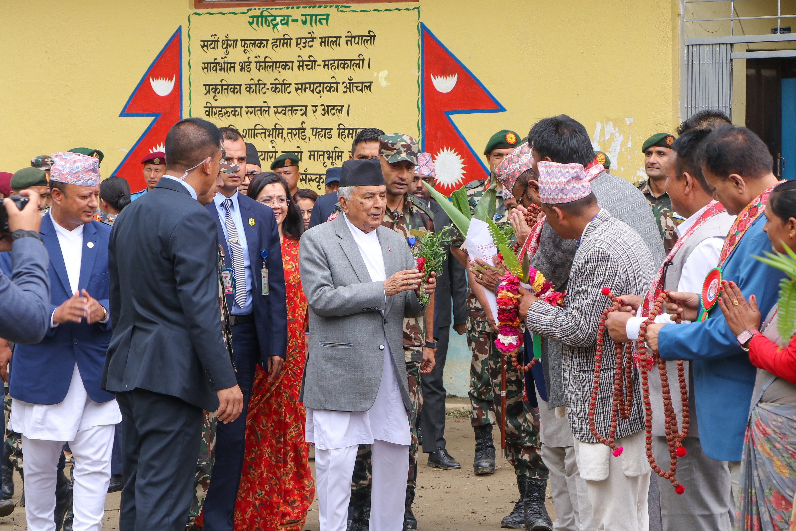 सङ्खुवासभामा के गर्दै छन् राष्ट्रपति पौडेल ?