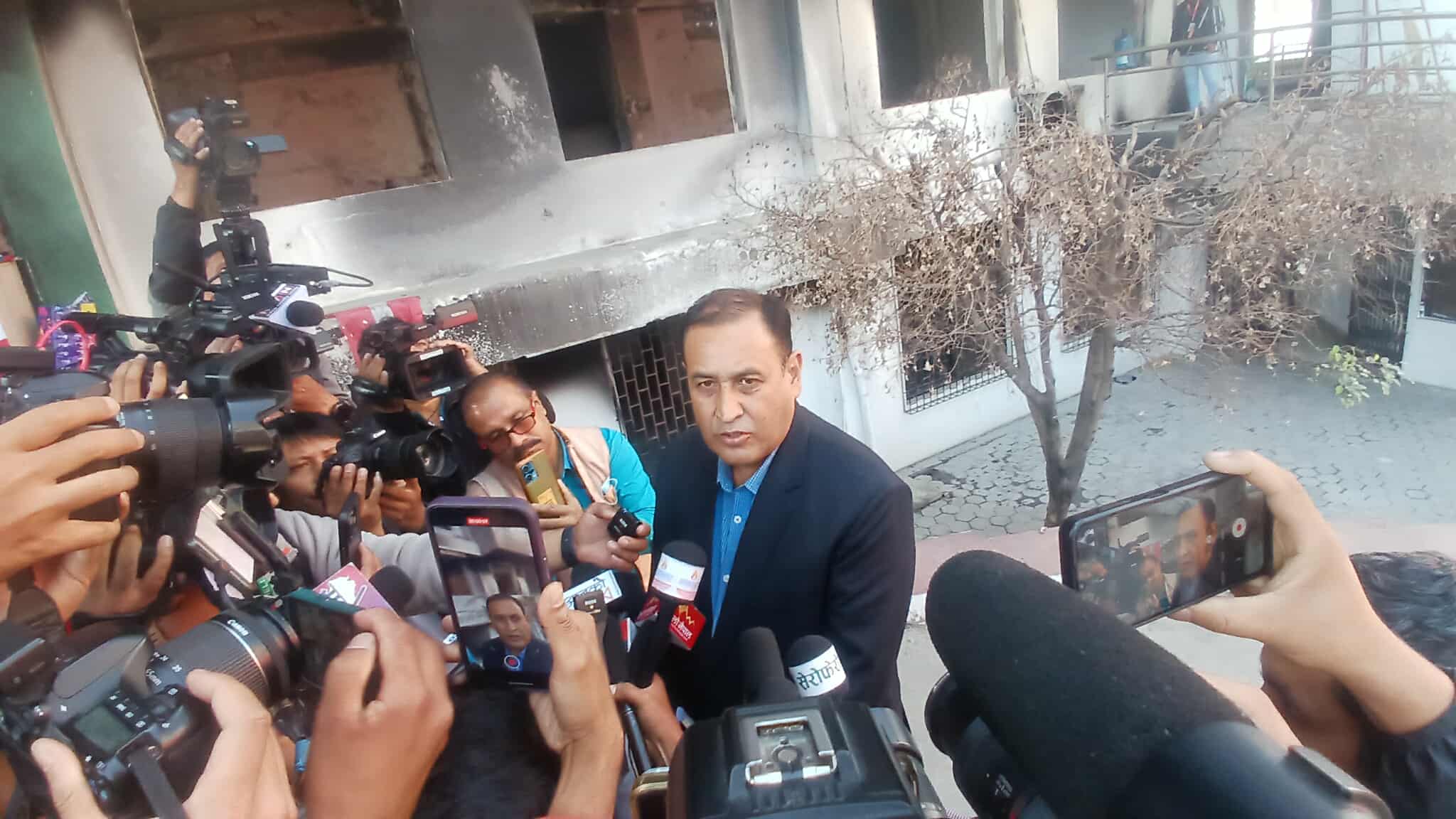 कांग्रेस चुनावबाट पछि हट्दैन, सरकारले सहज वातावरण बनाउनुपर्‍यो: रामहरि खतिवडा