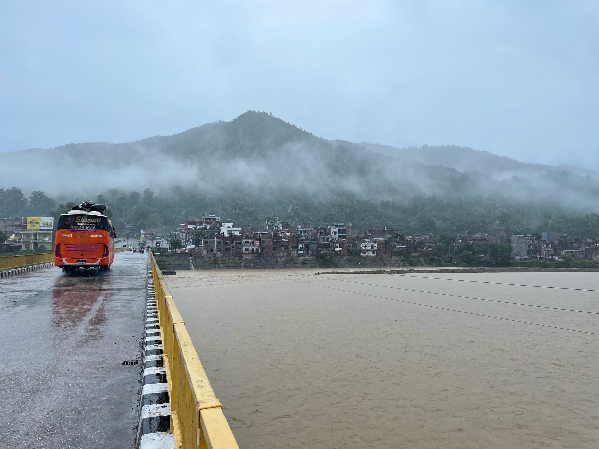 गण्डकी र लुम्बिनीमा भारी वर्षा, सतर्कता अपनाउन विभागको अनुरोध