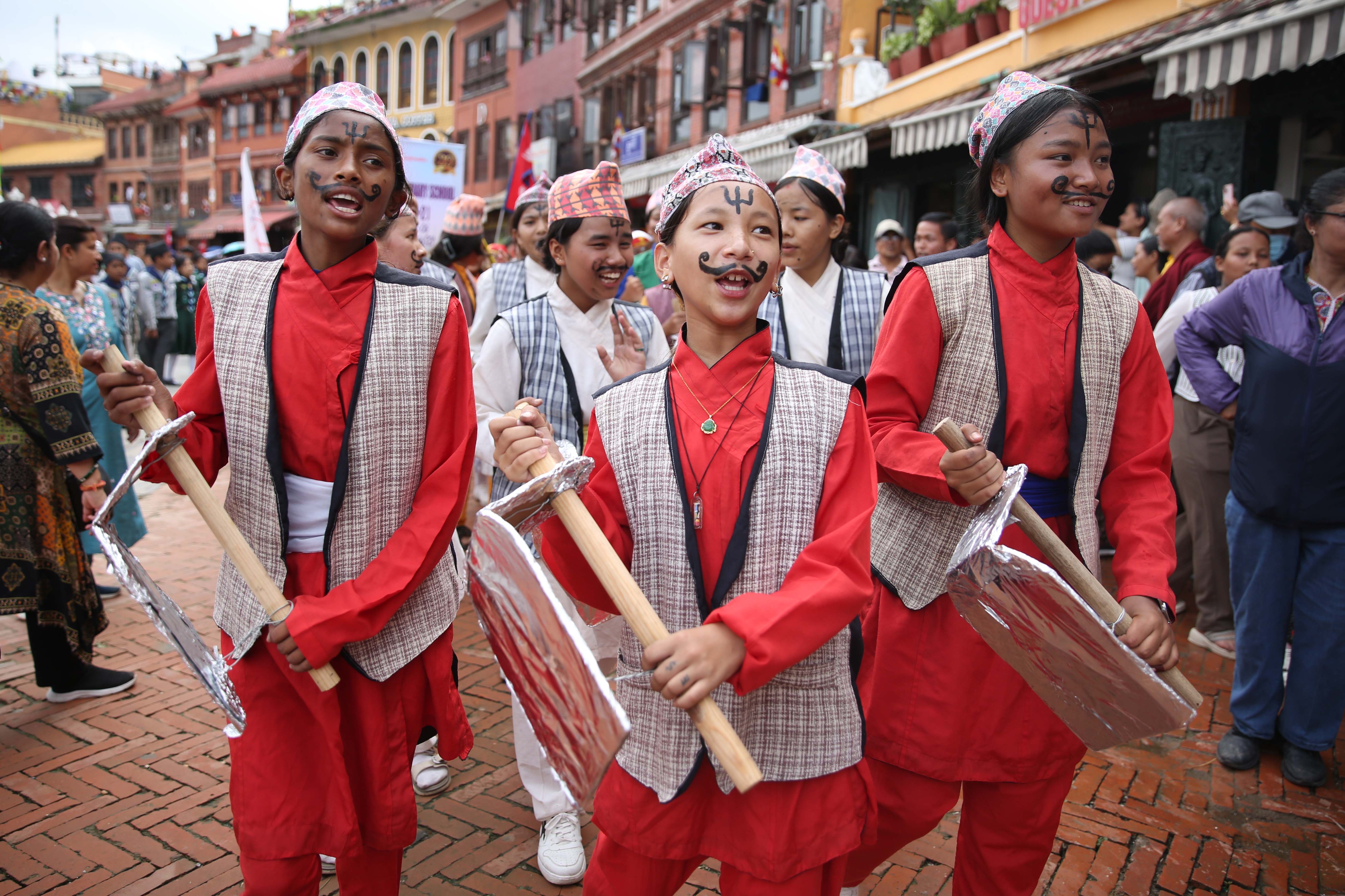 बौद्धमा र्‍यालीसँगै रोपाइँ जात्रा (तस्वीरहरू)