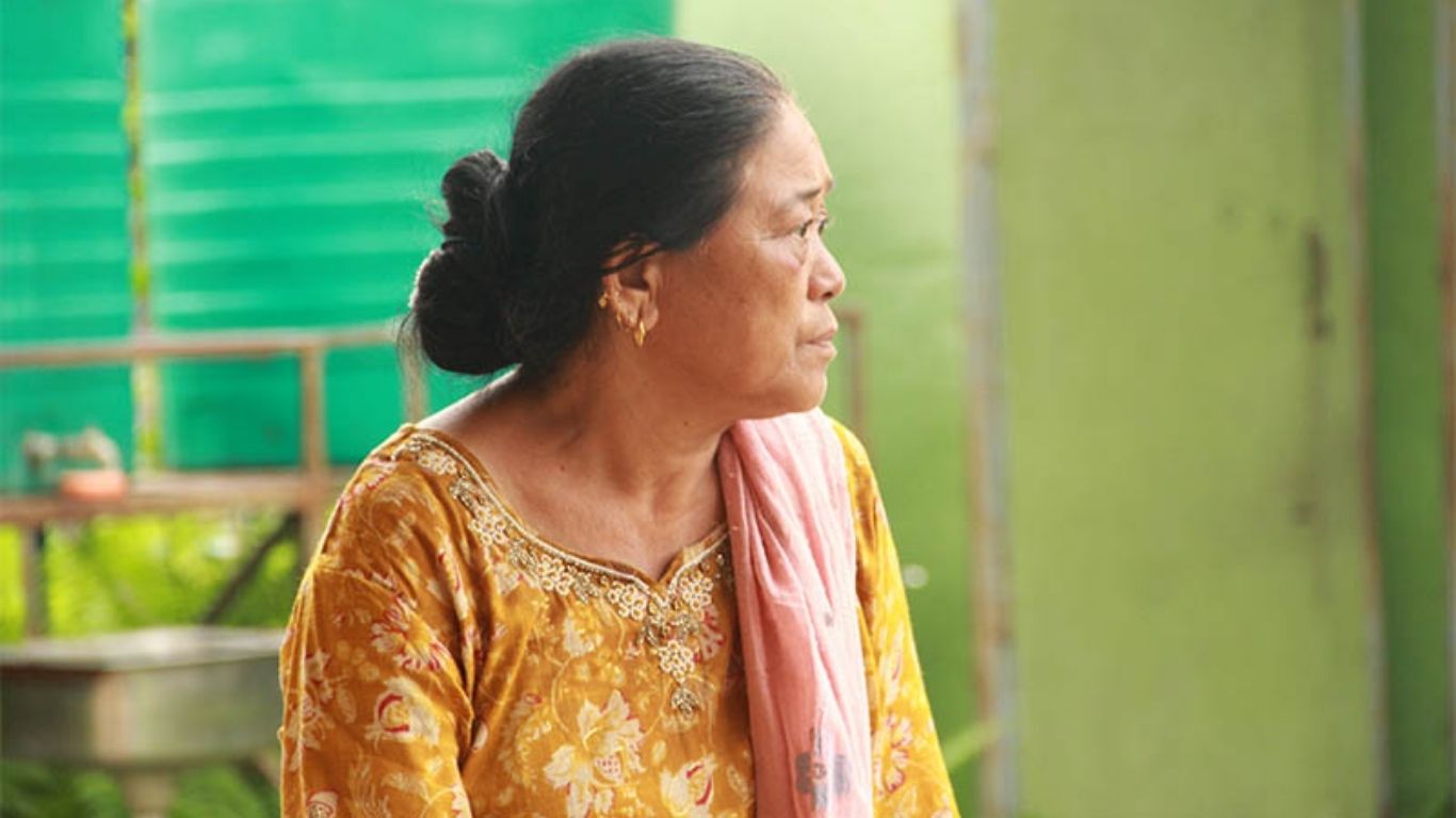 परिवारका ६ जना बाढीमा हराएको पीडामा सावित्री : अब जीवन कहाँबाट सुरु गर्ने ?