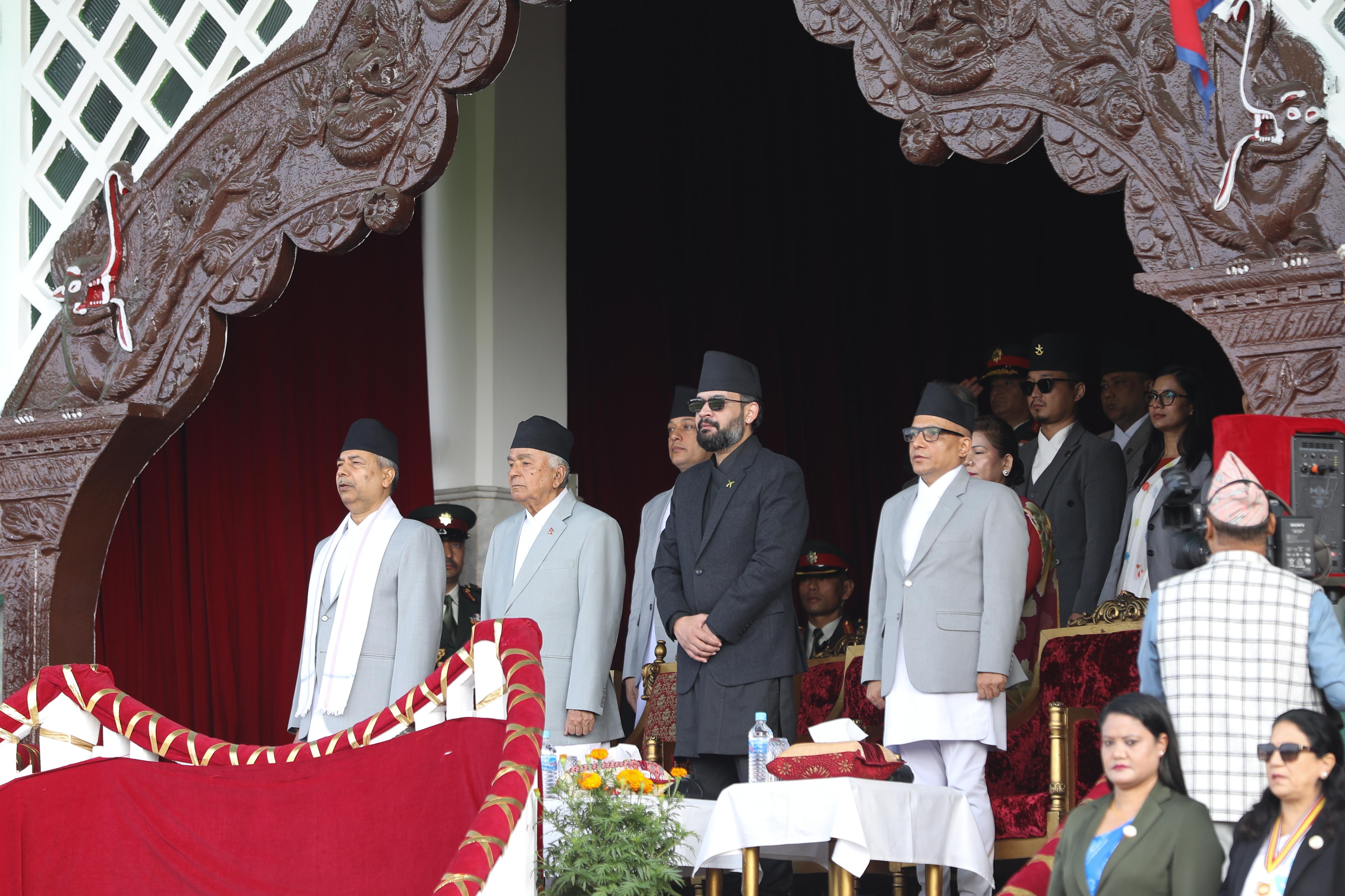 टुँडिखेलमा संविधान दिवस : एकसाथ देखिए राष्ट्रपति र प्रधानमन्त्री [तस्वीरहरू]