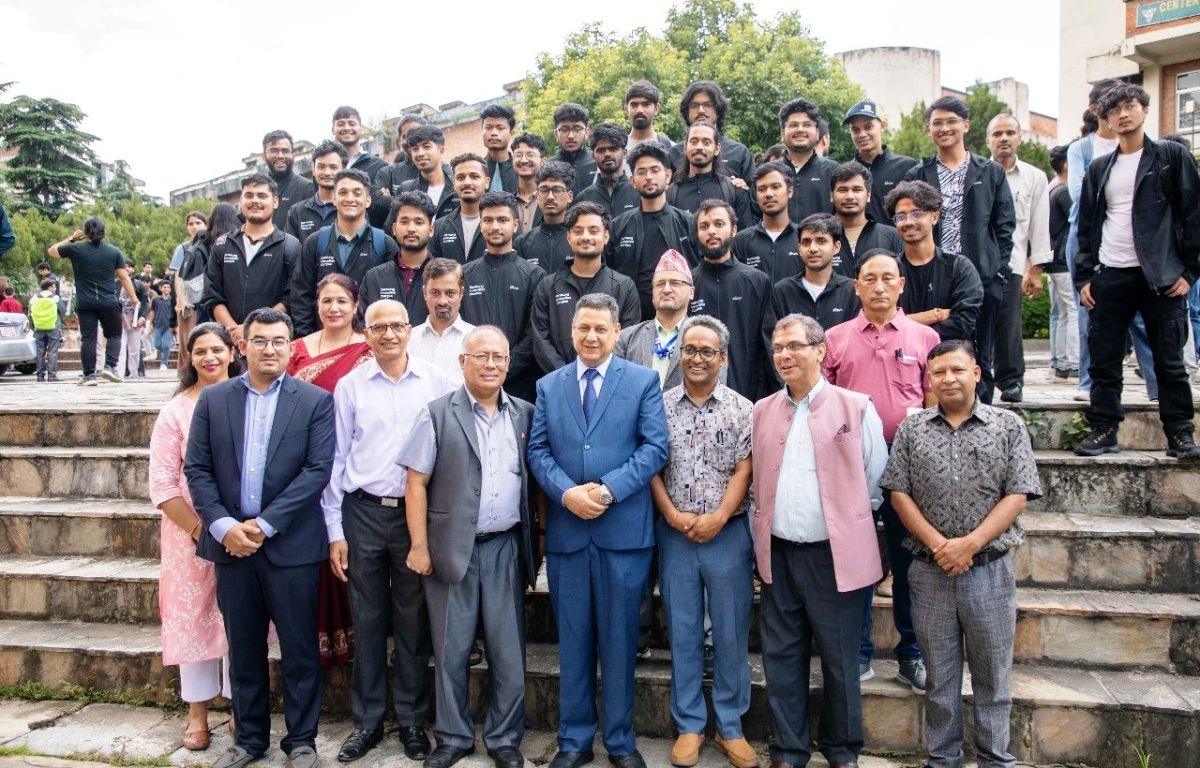 सामसुङ इन्नोभेसन क्याम्पसबाट कोडिङ र प्रोग्रामिङ कोर्स पूरा गर्ने ५६ विद्यार्थीले पाए प्रमाणपत्र