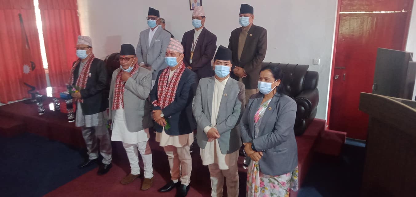 सांसदबाट पदमुक्त कर्णालीका तीन मन्त्री लिए फेरि शपथ