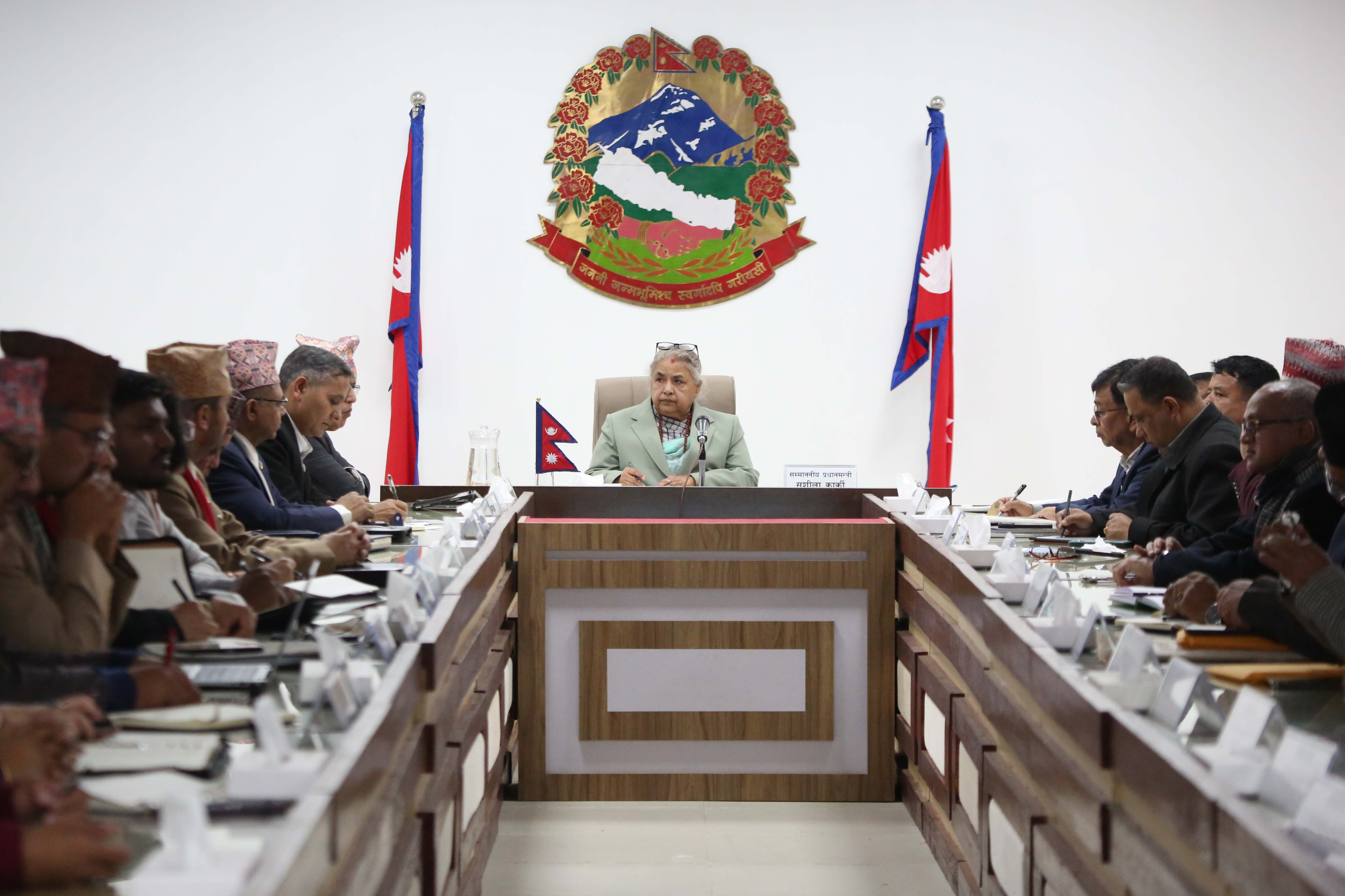 प्रधानमन्त्रीको आह्वानमा निर्वाचनबारे सिंहदरबारमा छलफल जारी