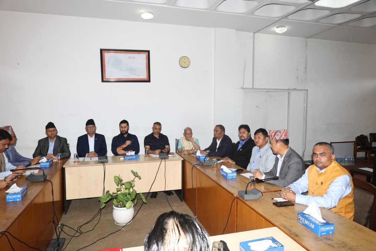 भोटेकोसीको बाढीबारे छलफल गर्न सिंहदरबारमा सर्वदलीय बैठक सुरु