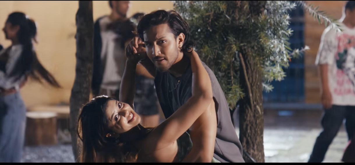 अनिल अधिकारीको नयाँ गीत  ‘कसले भनेको’ मा नेवारी कल्चरसँग रोमान्सको चमत्कार