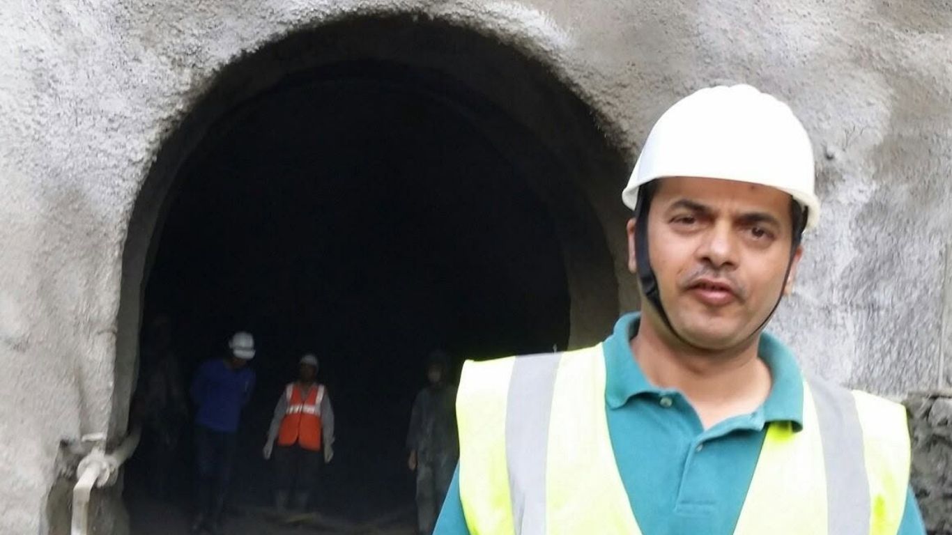 सुरुङ उद्धारका लागि फेरि रसुवा हिँडे रास्वपा सांसद श्रीराम न्यौपाने