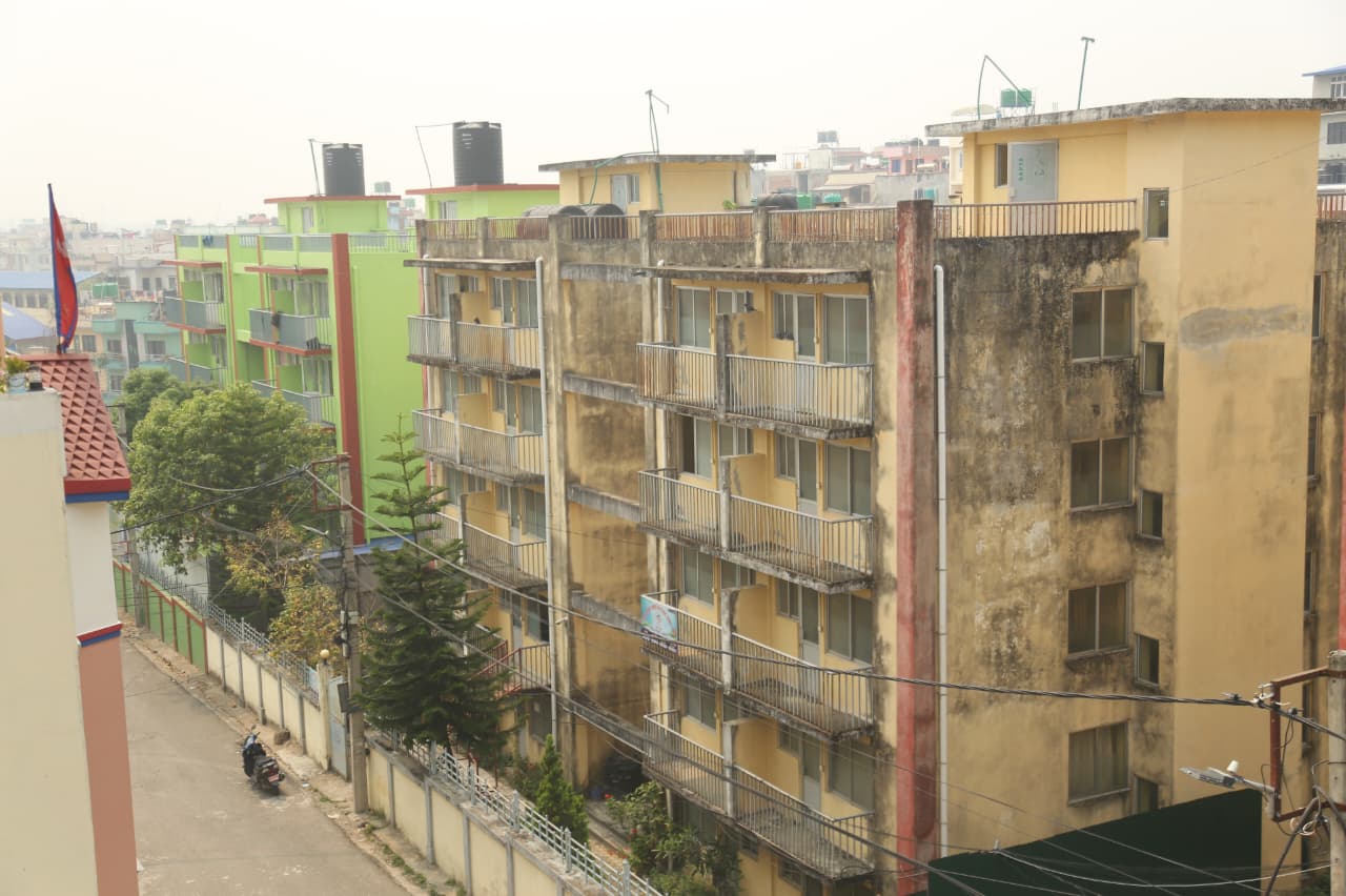 कस्तो छ सुकुम्बासीका लागि बनाइएका भवनको हालत ? [तस्वीरहरू]