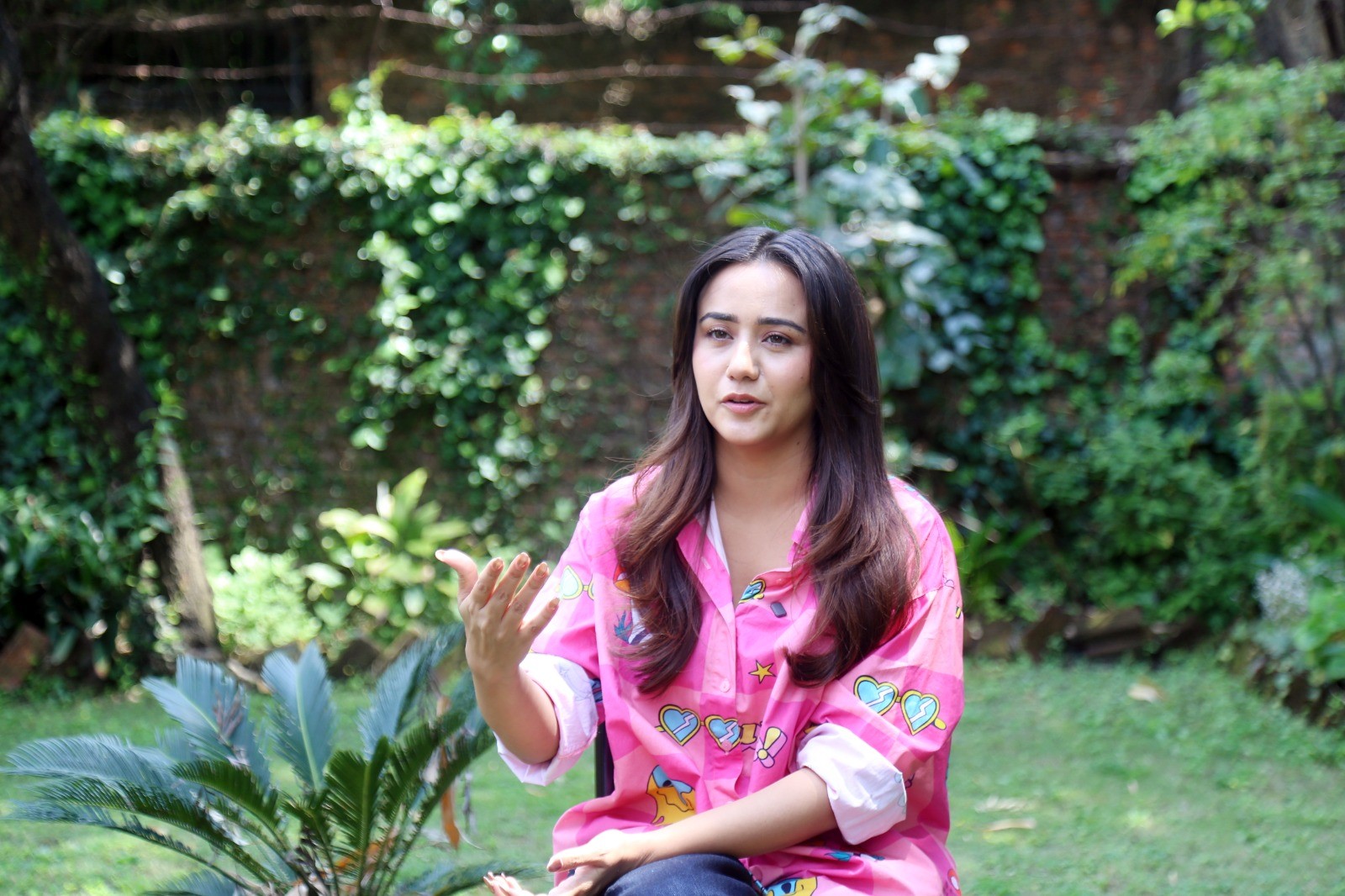 ‘लालीबजार’ले समुदायलाई चोट पुर्‍याउने नभई गर्व गर्ने कथा देखाउनेछ : स्वस्तिमा खड्का (अन्तर्वार्ता)