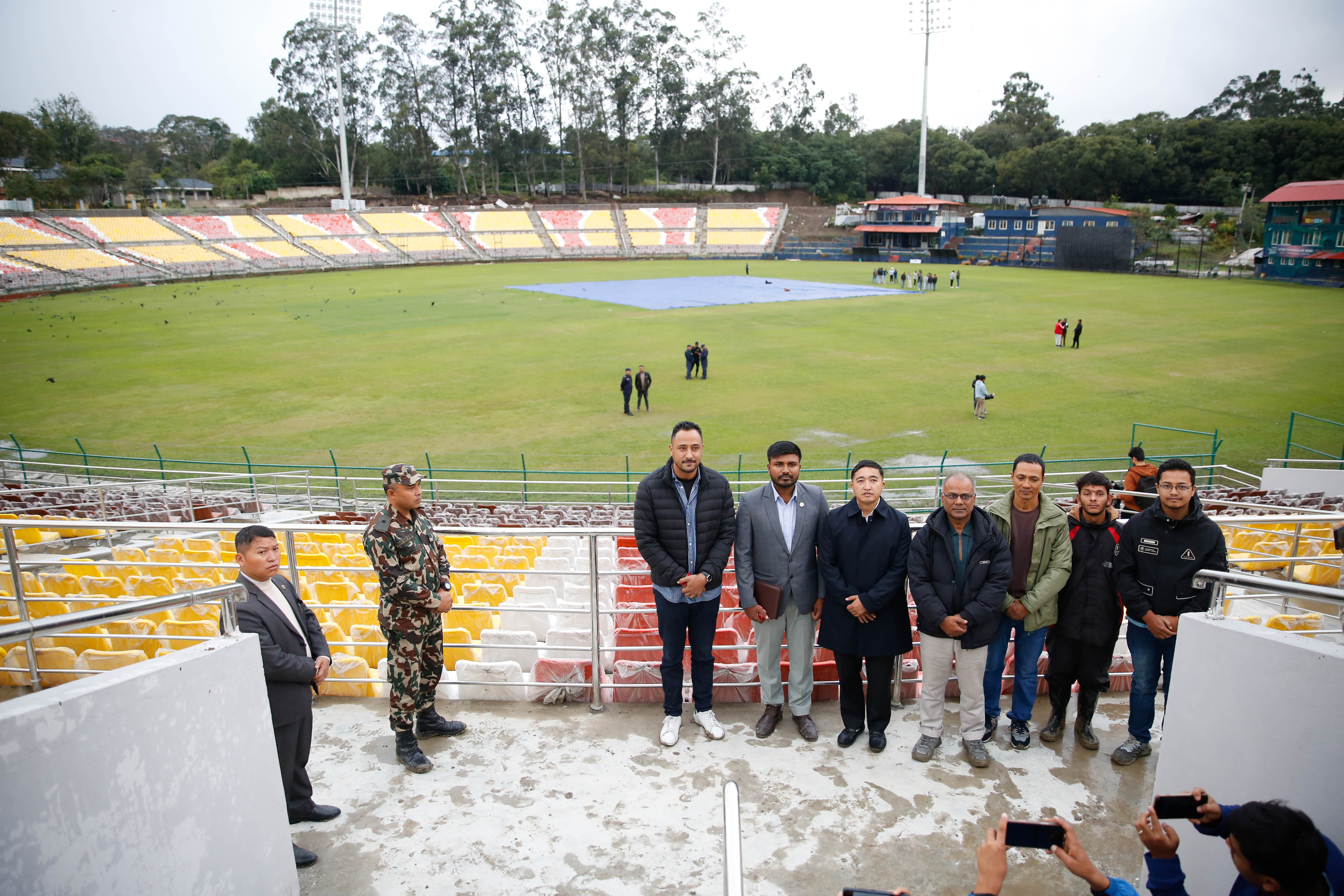 खेलकुदमन्त्री गुप्ताले गरे टीयू क्रिकेट मैदानको निरीक्षण (तस्वीरहरू)