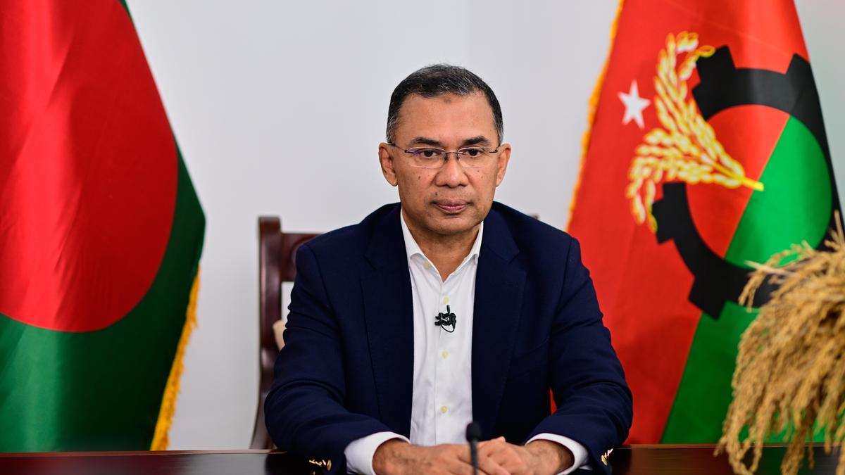 राजनीति नगर्ने सर्तमा जेलबाट छुटेका रहमान १७ वर्षपछि प्रधानमन्त्री (भिडियो)