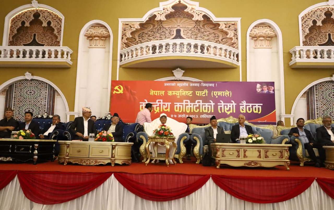 सँगै नबस्ने भनेर ओलीले खोसे शंकर पोखरेलको कुर्सी, अनि कँडेललाई भने, मन नलागे छोडे हुन्छ