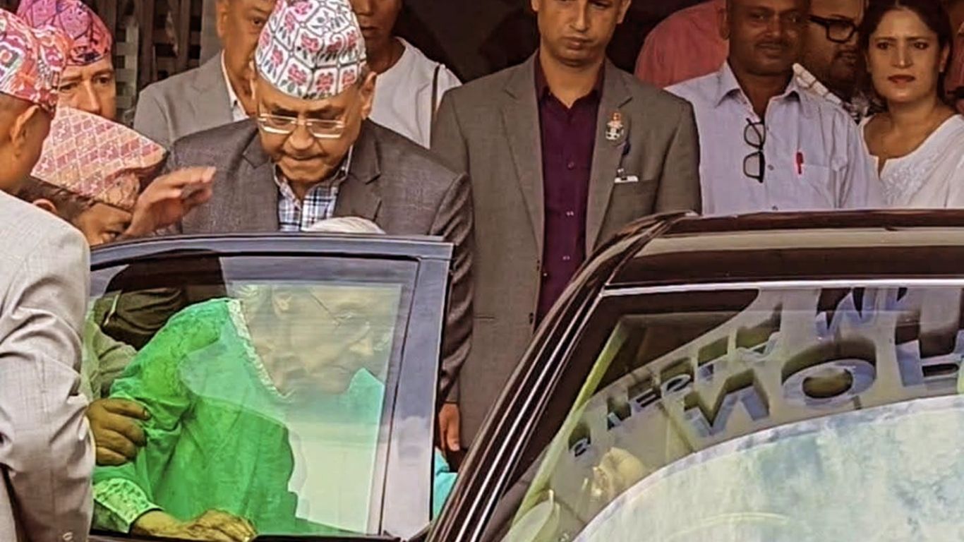 पूर्वबडामहारानी रत्नराज्यलक्ष्मी शाह नर्भिकबाट डिस्चार्ज